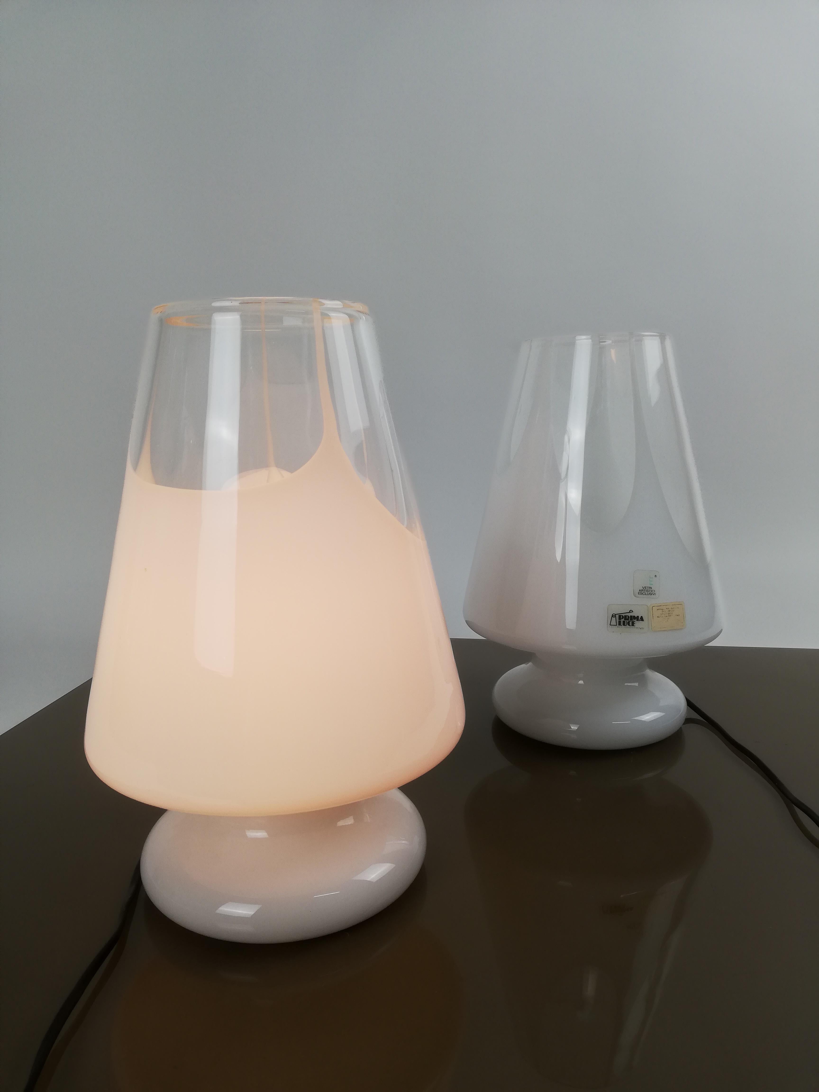 20th Century Pair of Table Lamps by Prima Luce in White Artistic Murano Glass, Italy, 1970s For Sale