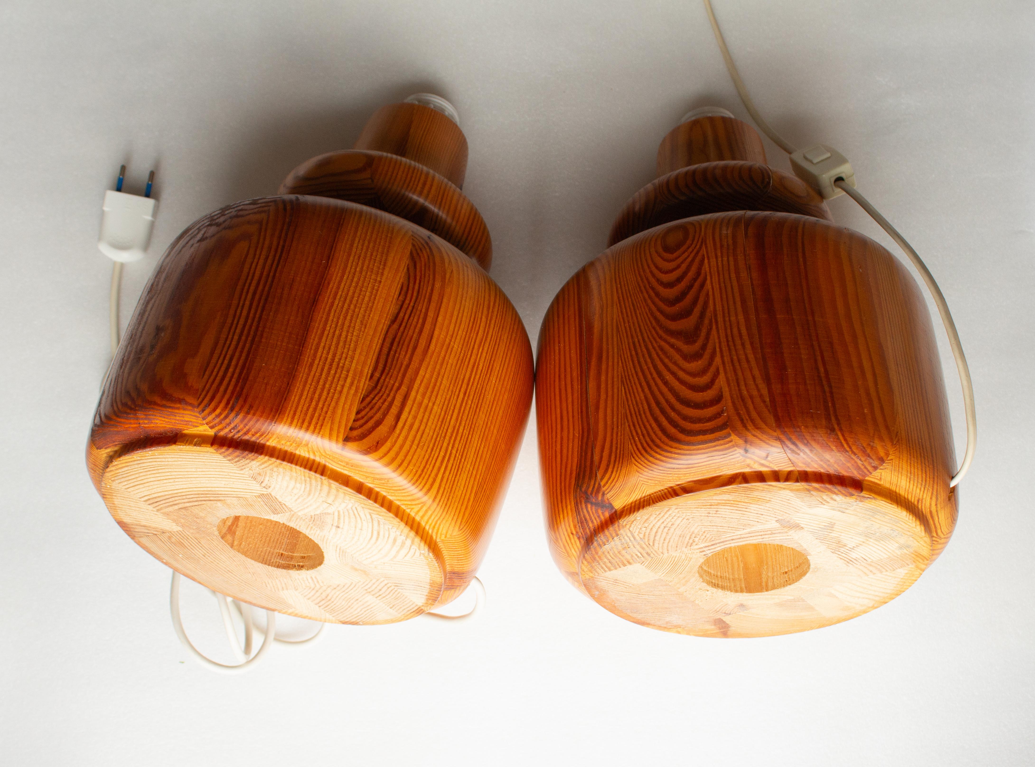 A Pair of Table Lamps in Solid Pine from Sweden, 1970s For Sale 2