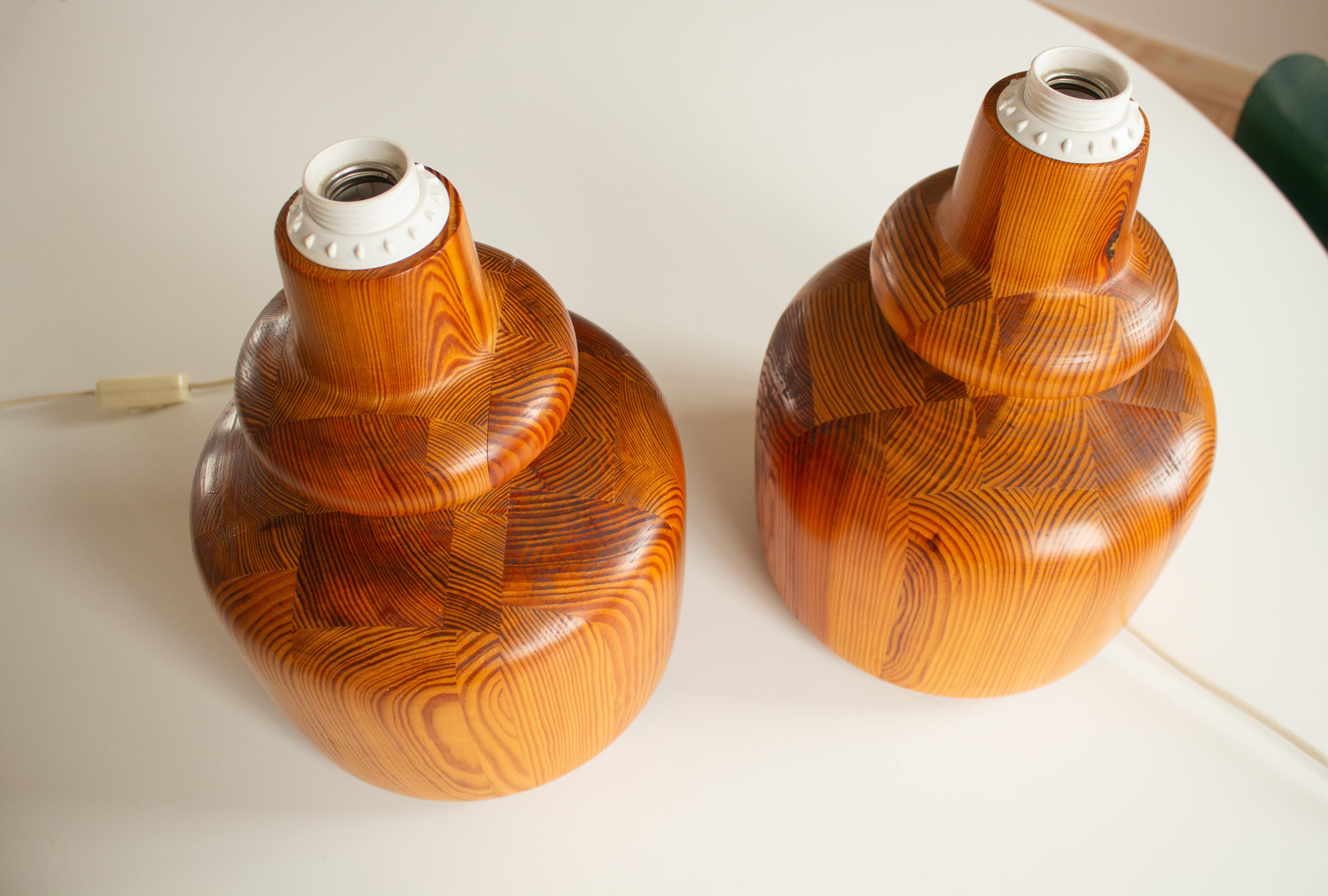 A Pair of Table Lamps in Solid Pine from Sweden, 1970s For Sale 3
