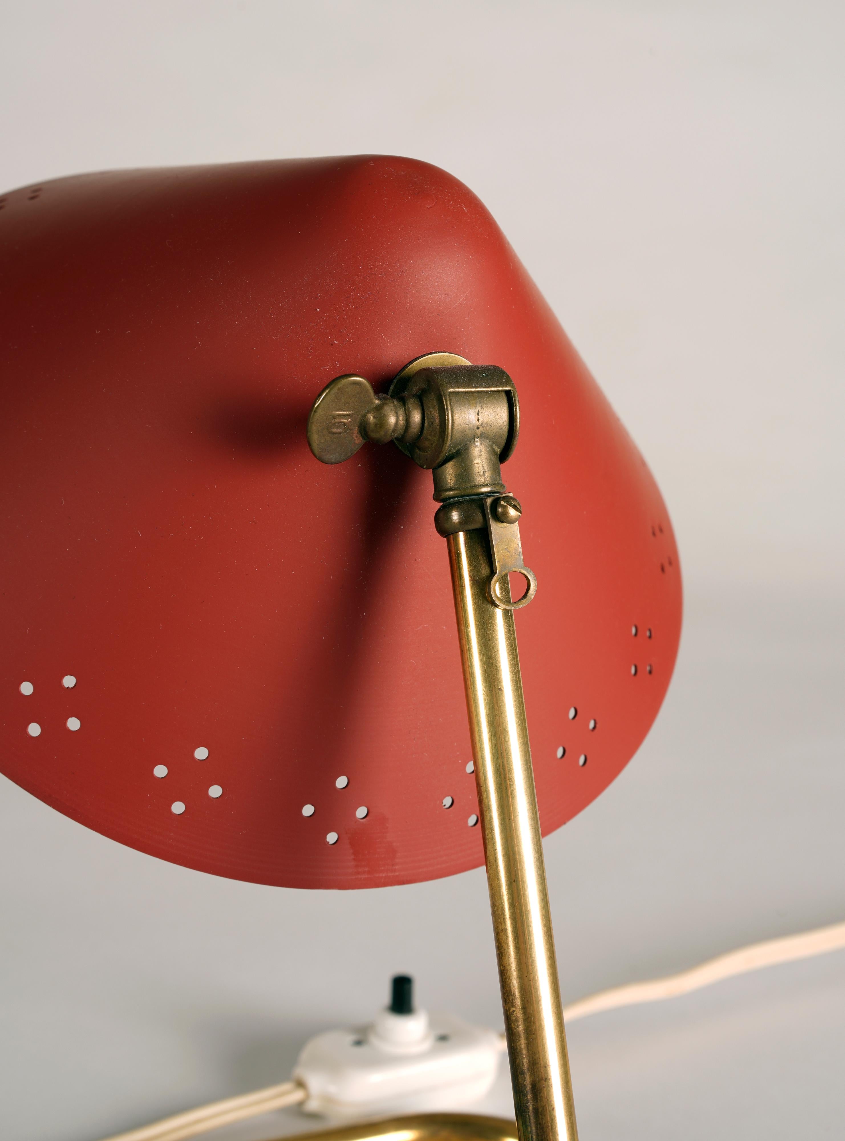 Milieu du XXe siècle Paire de lampes de table/appliques conçues par Eric Wärnå pour Gnosjö, années 1950 en vente