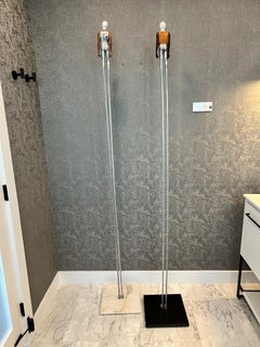 Oriano Galloni Pareja de esculturas altas y delgadas "Almas silenciosas"