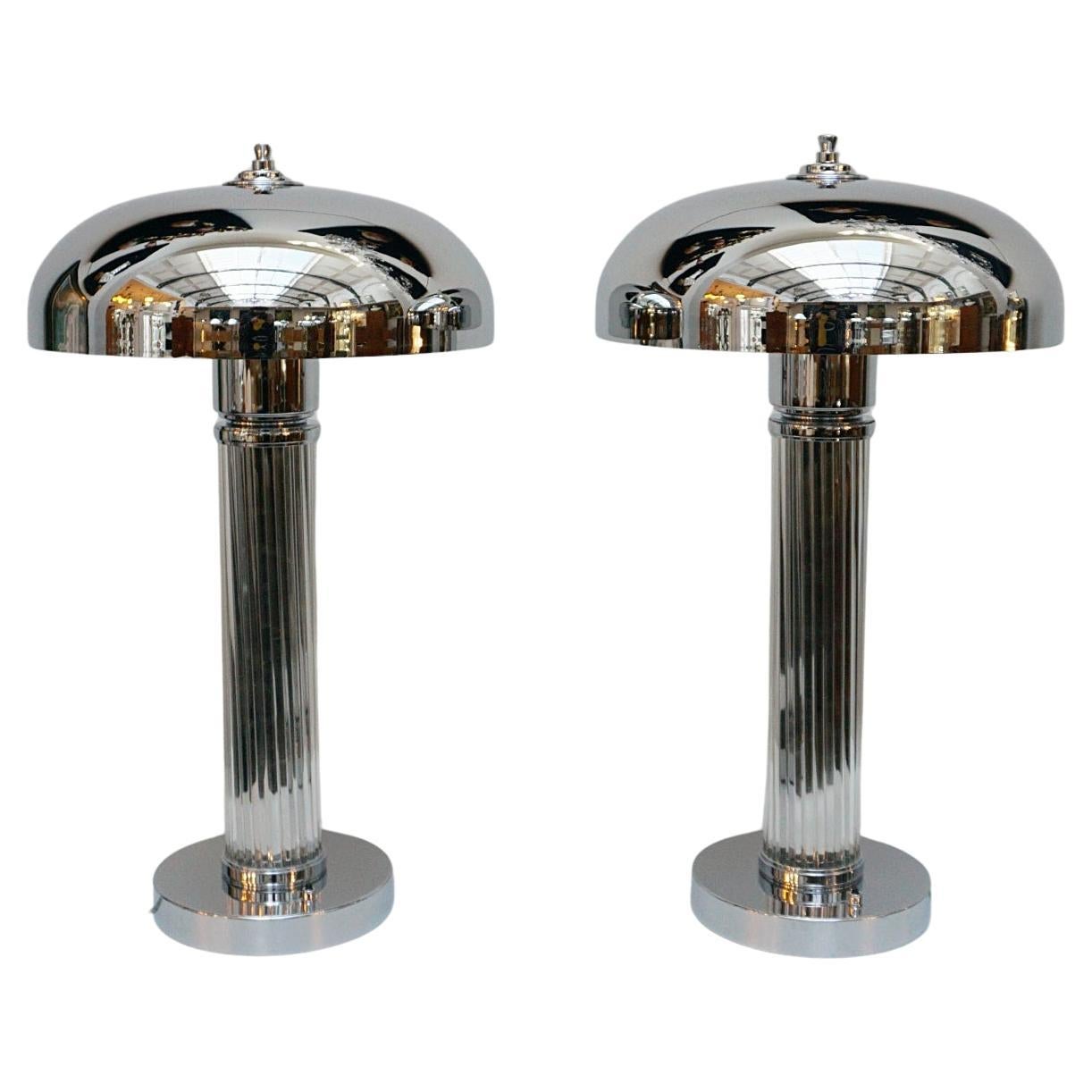 Ein Paar hohe Art-Deco-Glasstab-Tischlampen