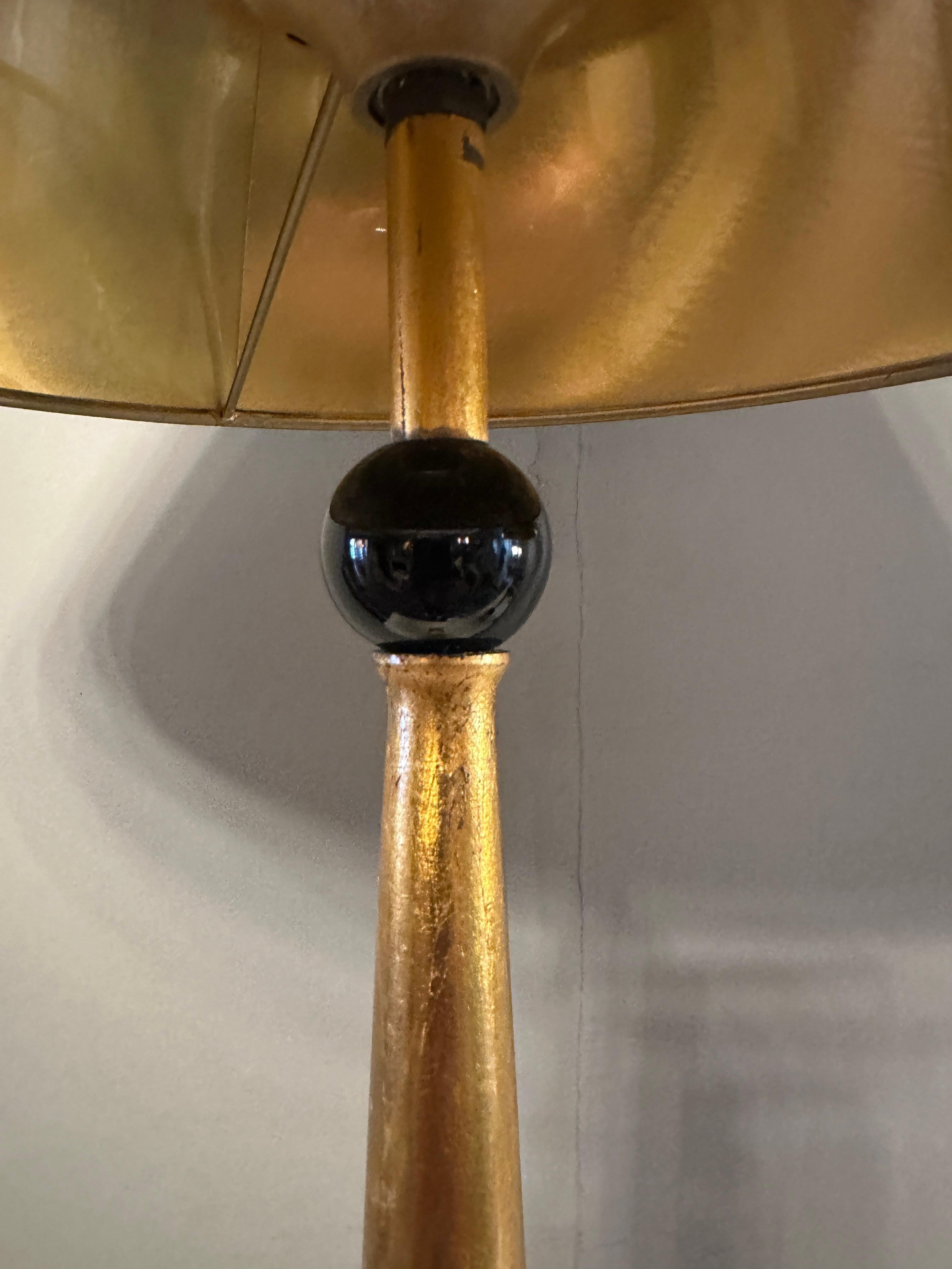 Paire de grandes lampes de table italiennes en laiton doré en vente 5