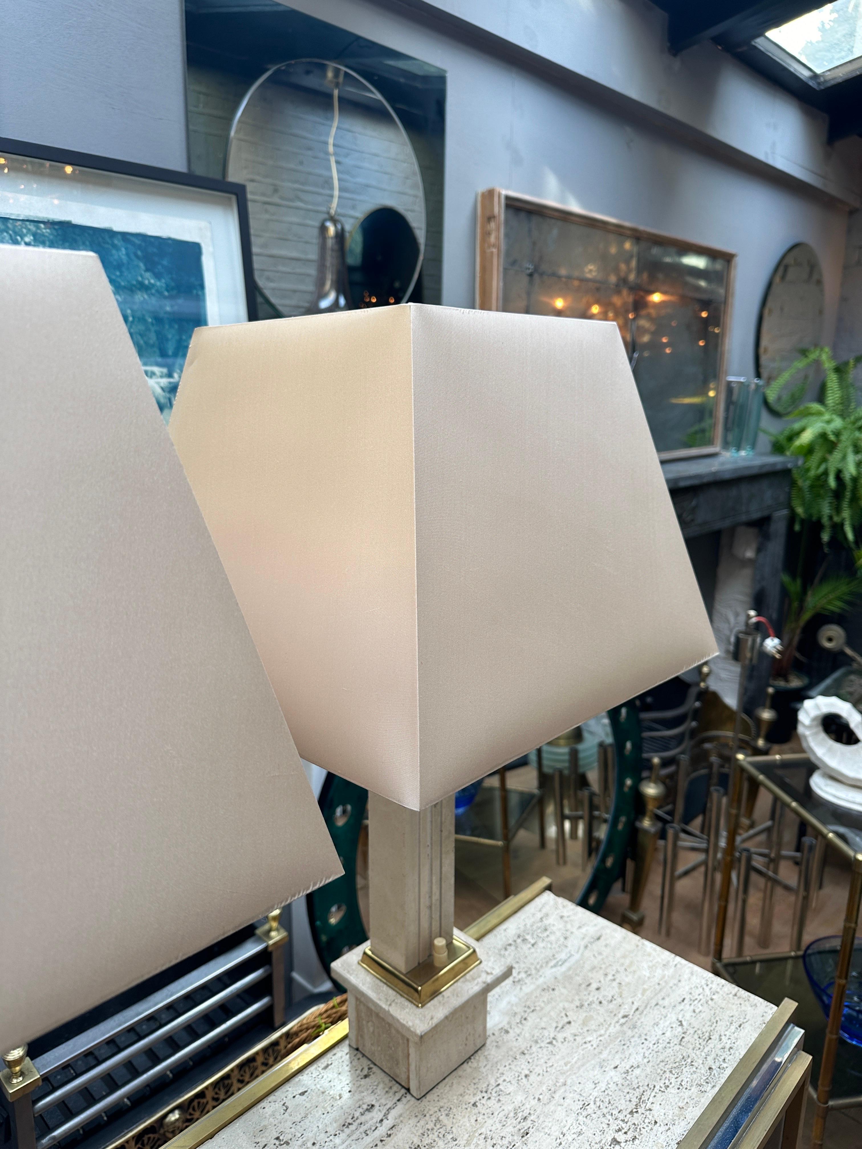 A Pair Of Tall Italian Travertine and Brass Table Lamps  For Sale 5