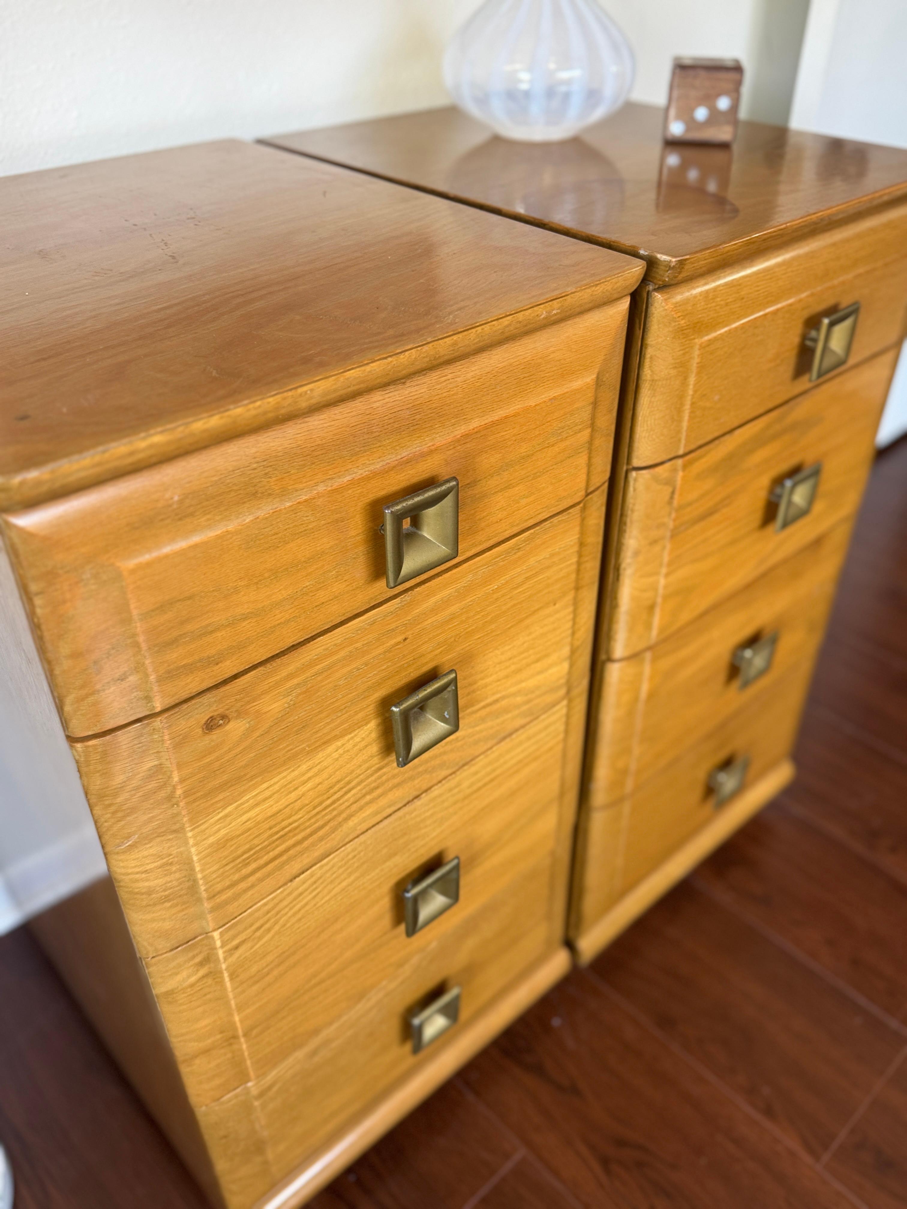 Paire de tables de nuit hautes modernes du milieu du siècle par Mengel, vers les années 1960 en vente 6