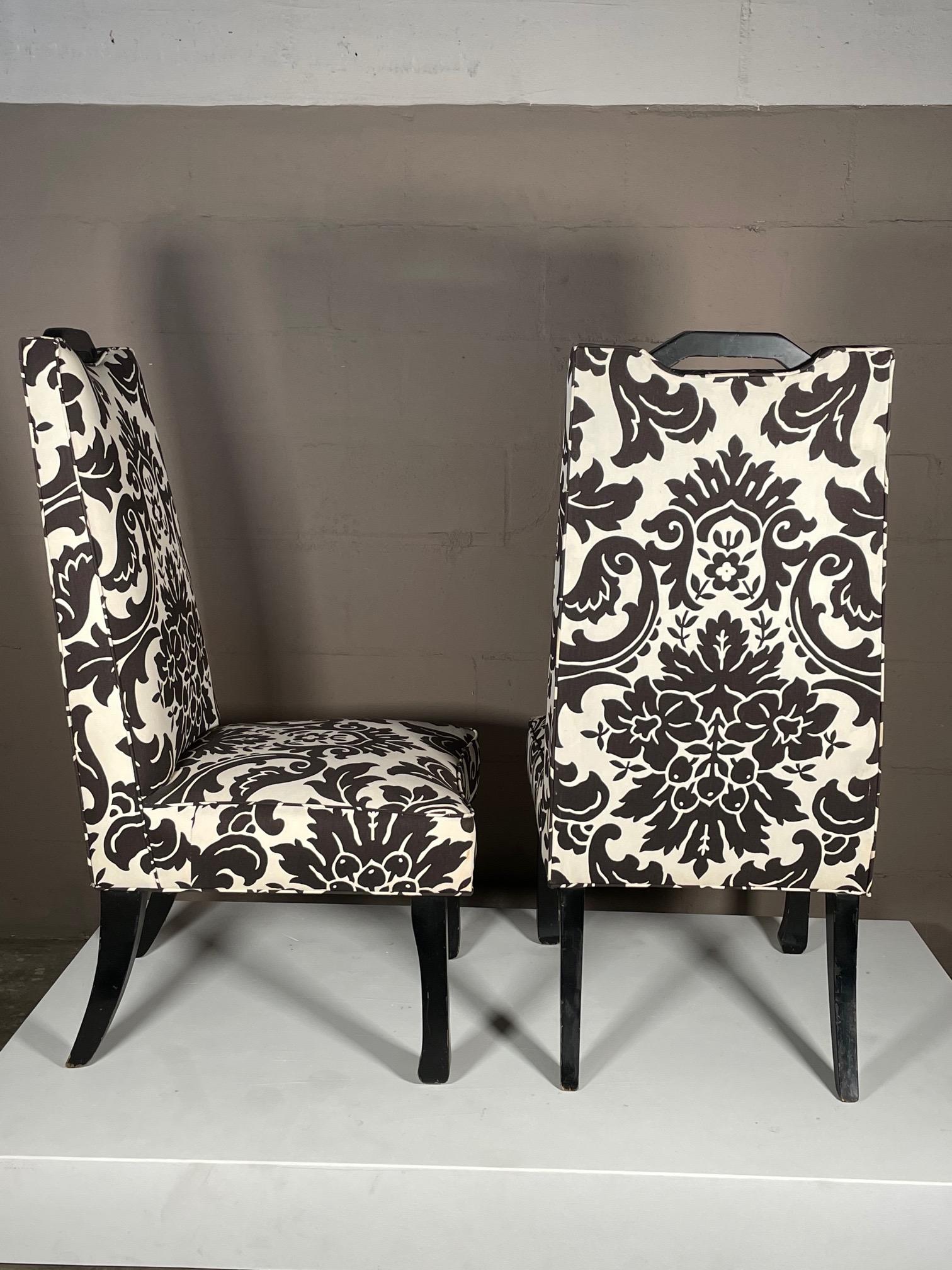 Paire de chaises hautes rembourrées en vente 4