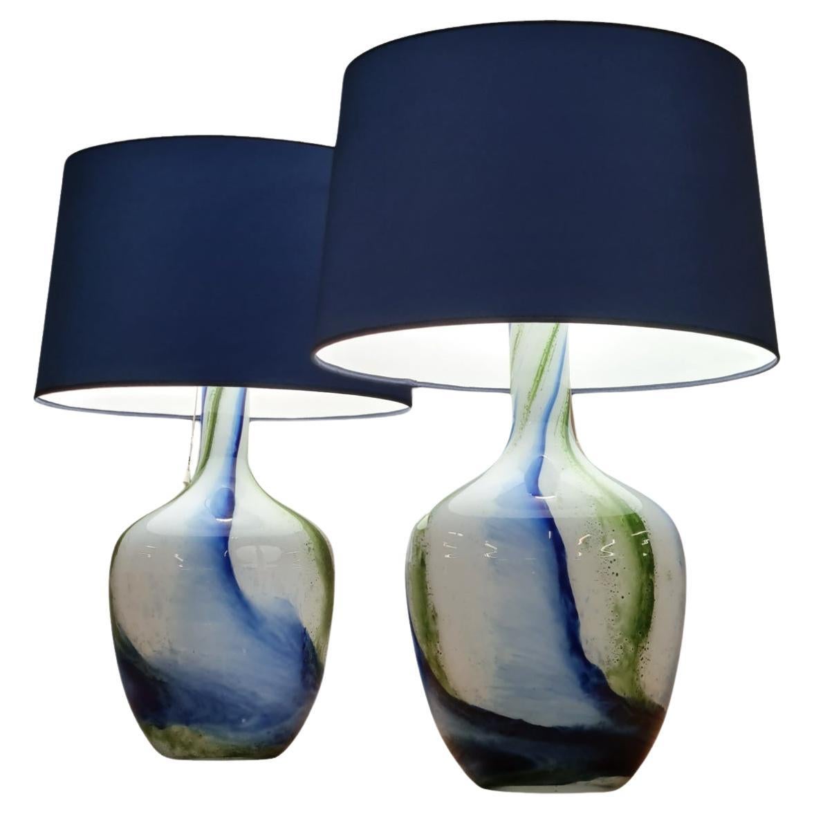 Coppia di lampade da tavolo Tamara Aladin "Coral" in vetro opalino, Blue & Greene, anni '70 in vendita