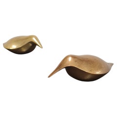 Paire de sculptures d'oiseaux en bronze Tapio Wirkkala, Kultakeskus Hämeenlinna, années 1970