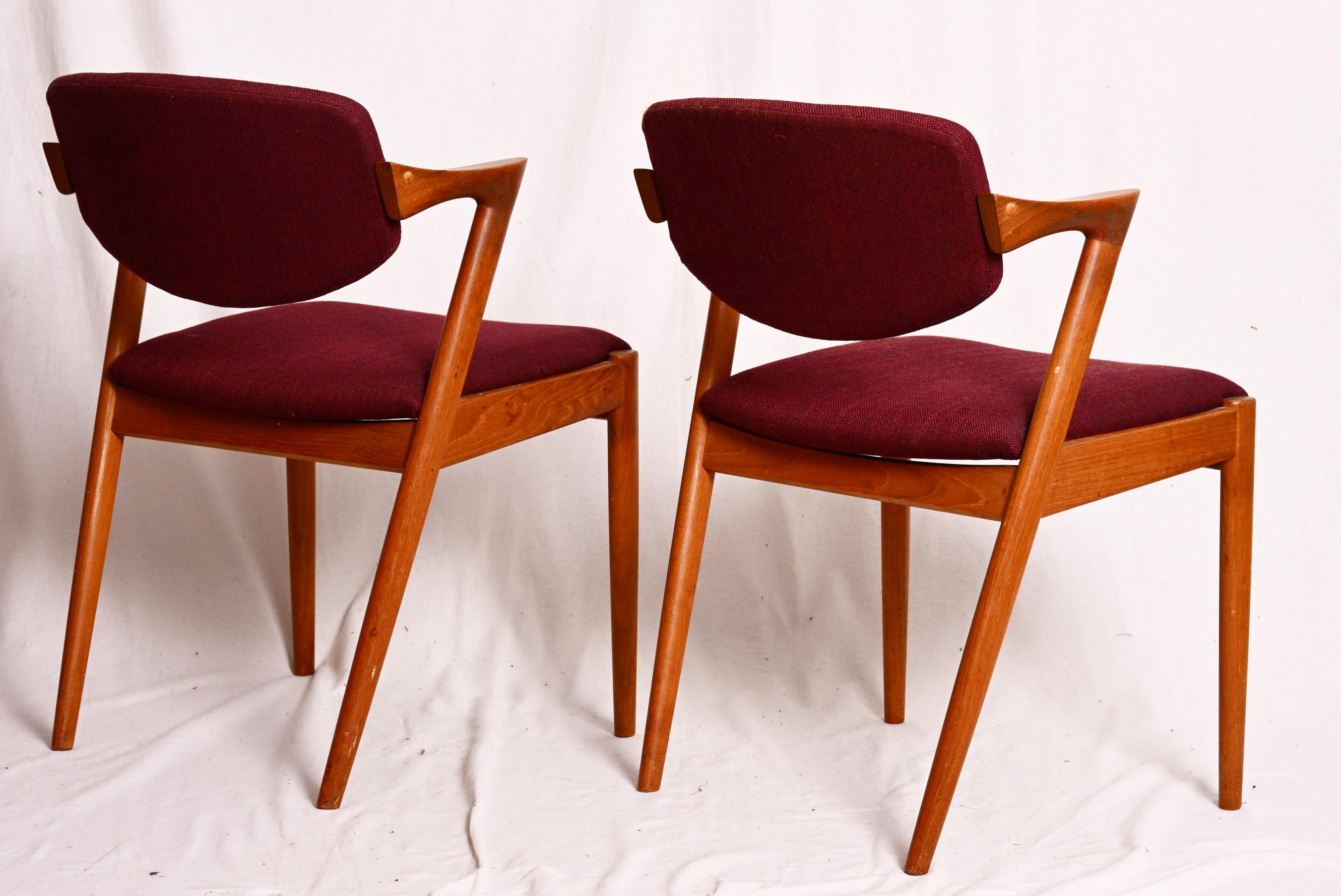 Pareja de sillas de comedor de teca de Kai Kristiansen Modelo 42 en venta 4