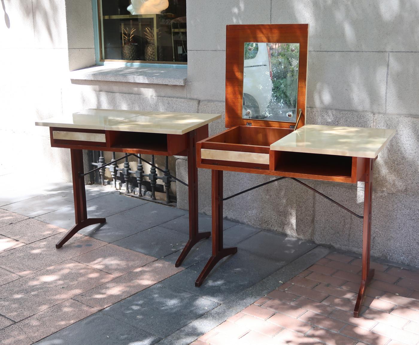Mid-Century Modern Pair of Teak, Lacquered Parchment and Glass Midcentury Dressers, Italy 1960