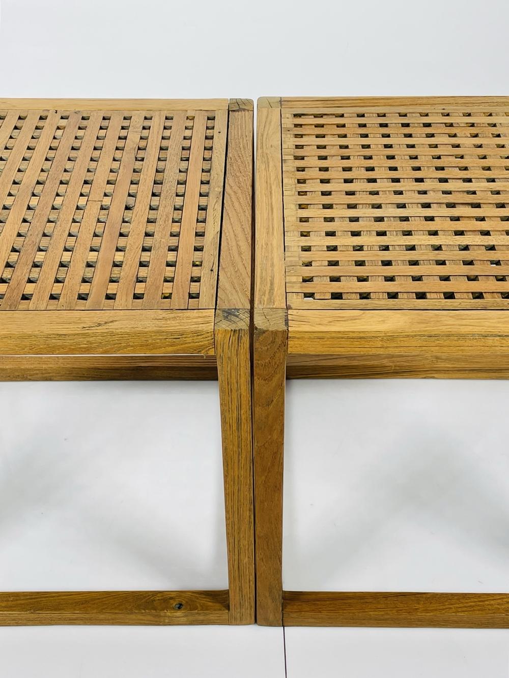 Paire de tables cubiques en treillis de teck par Summit Furniture en vente 4