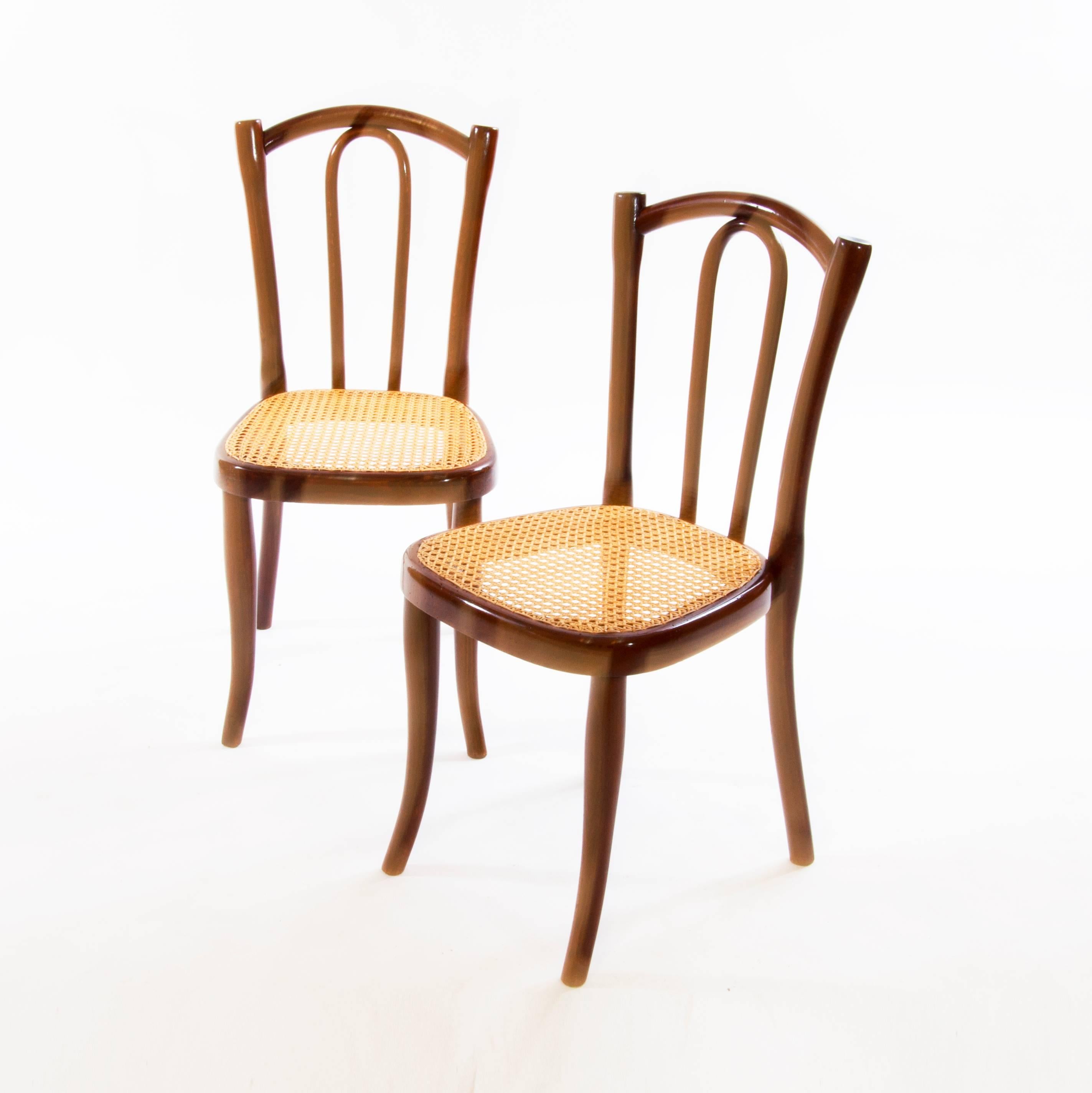 Pair of Thonet Children Bentwood Chairs No. 2 Jugendstil In Excellent Condition For Sale In Vienna, AT