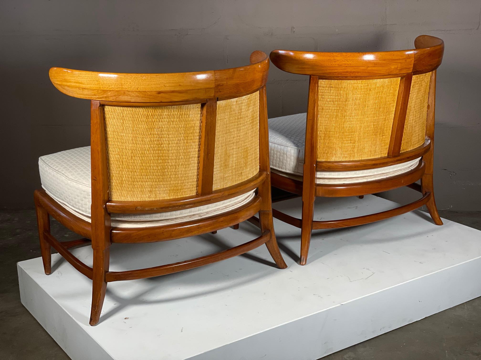 Paar Tomlinson „Sophisticate“ Sessel ohne Armlehne im Angebot 5