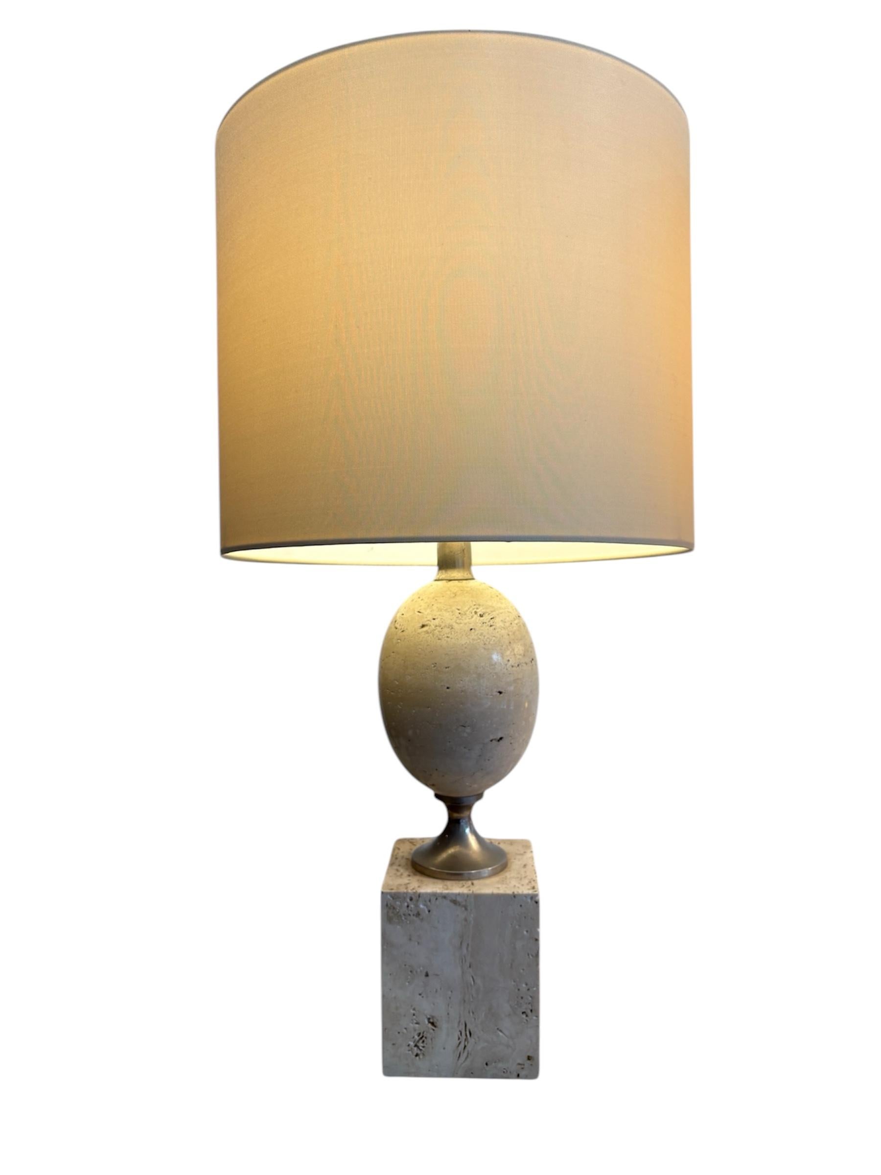 Soie Paire de lampes de table en travertin conçue par Philippe Barbier pour Maison Barbier en vente