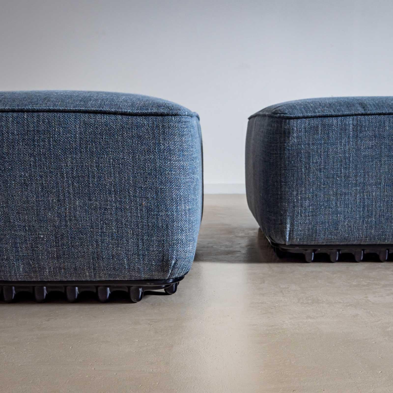 A pair of Trico ottomans from the Trico series by Ammannati & Vitelli for Brunat In Good Condition For Sale In New York, NY