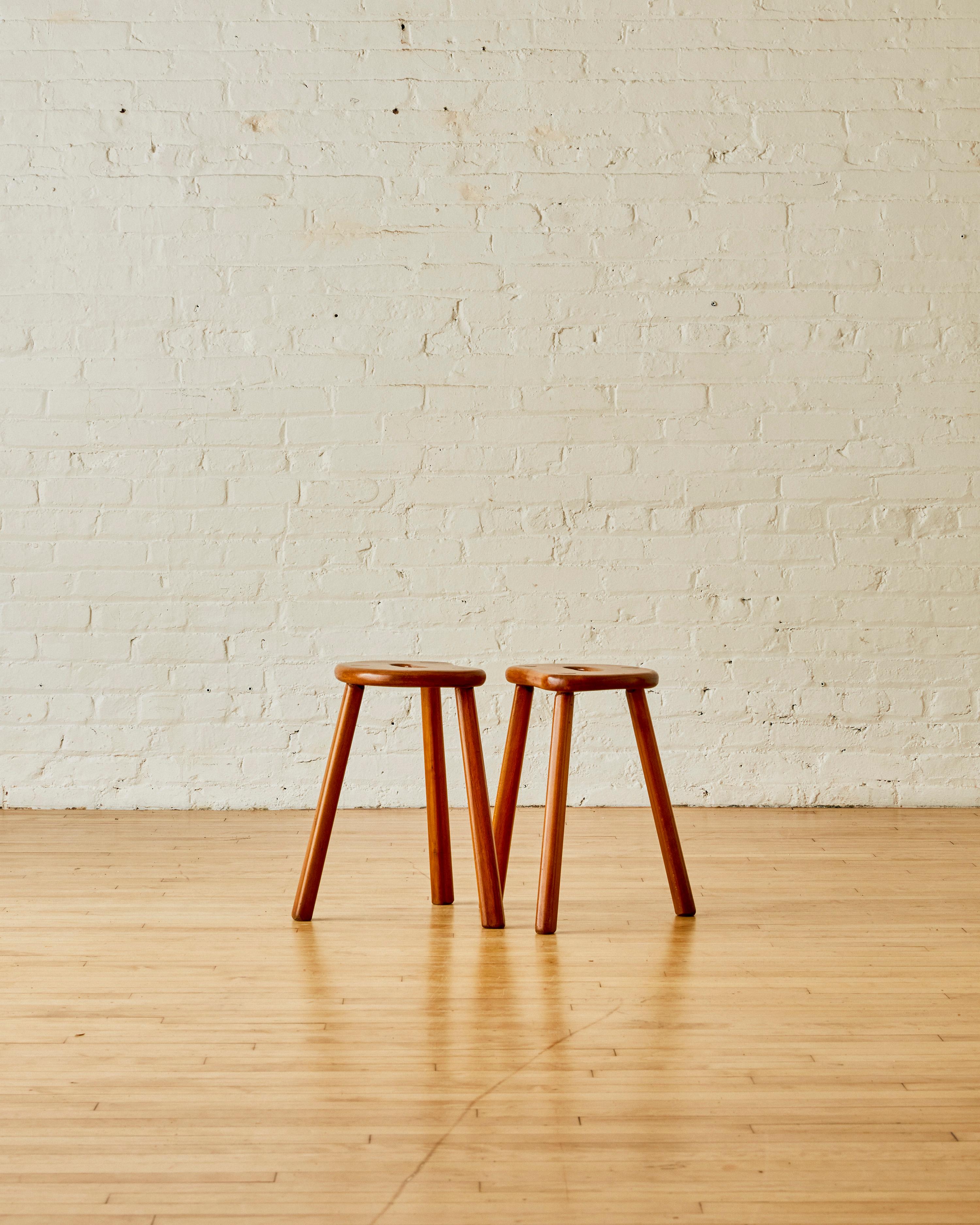 Mid-Century Modern A Pair of Tripod Elm Wood Stools For Sale