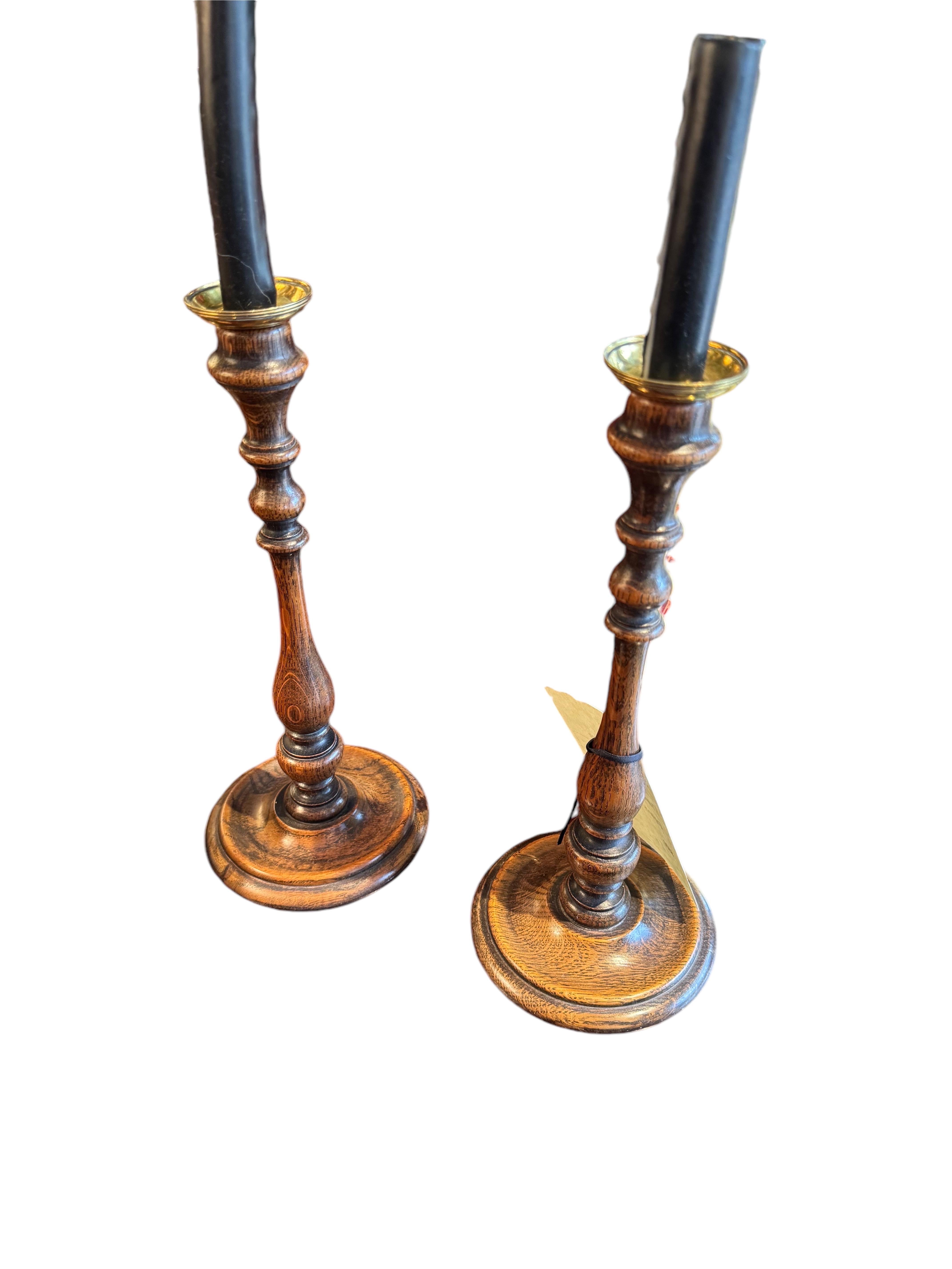 American Colonial A Pair of Turned Candlesticks For Sale