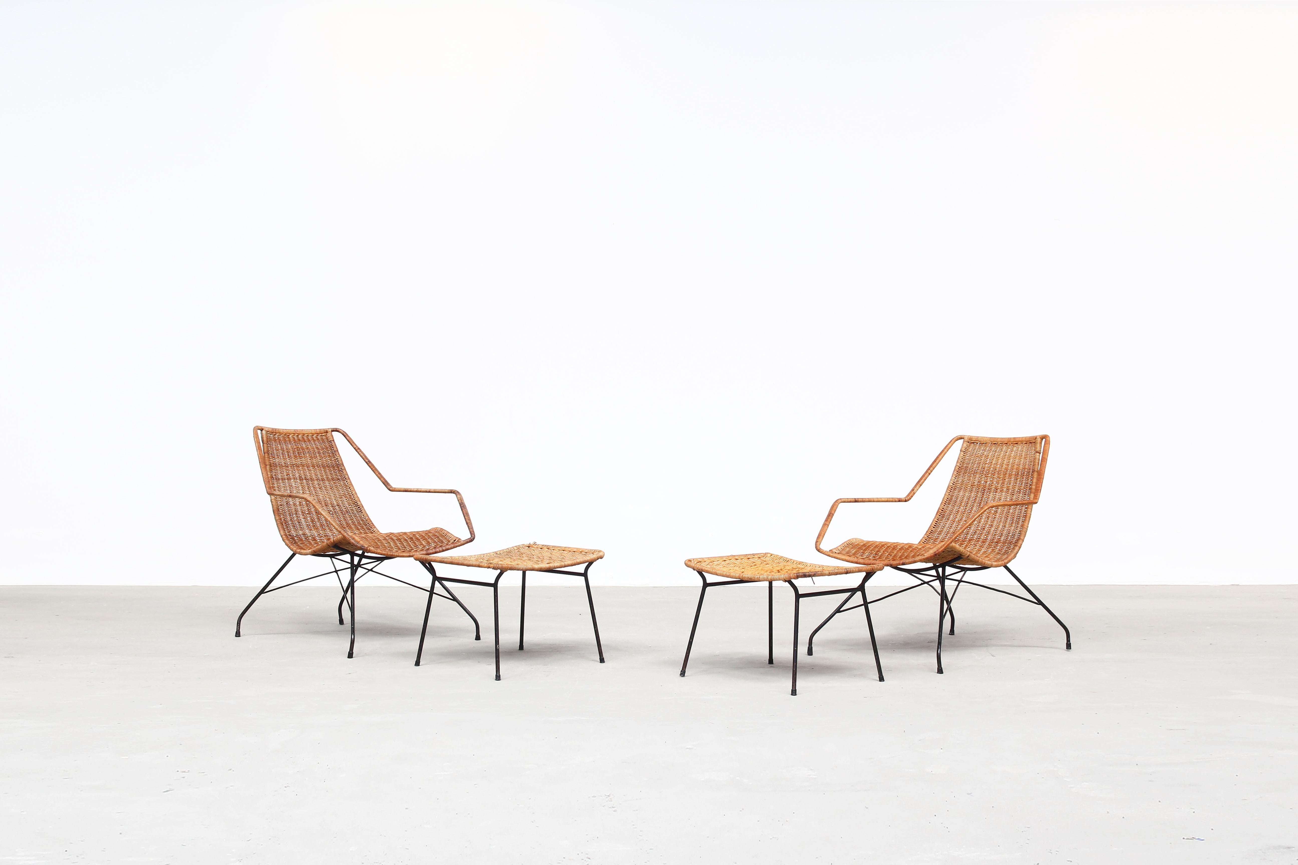 Pair of Rattan Lounge Chairs by Carlo Hauner & Martin Eisler 7