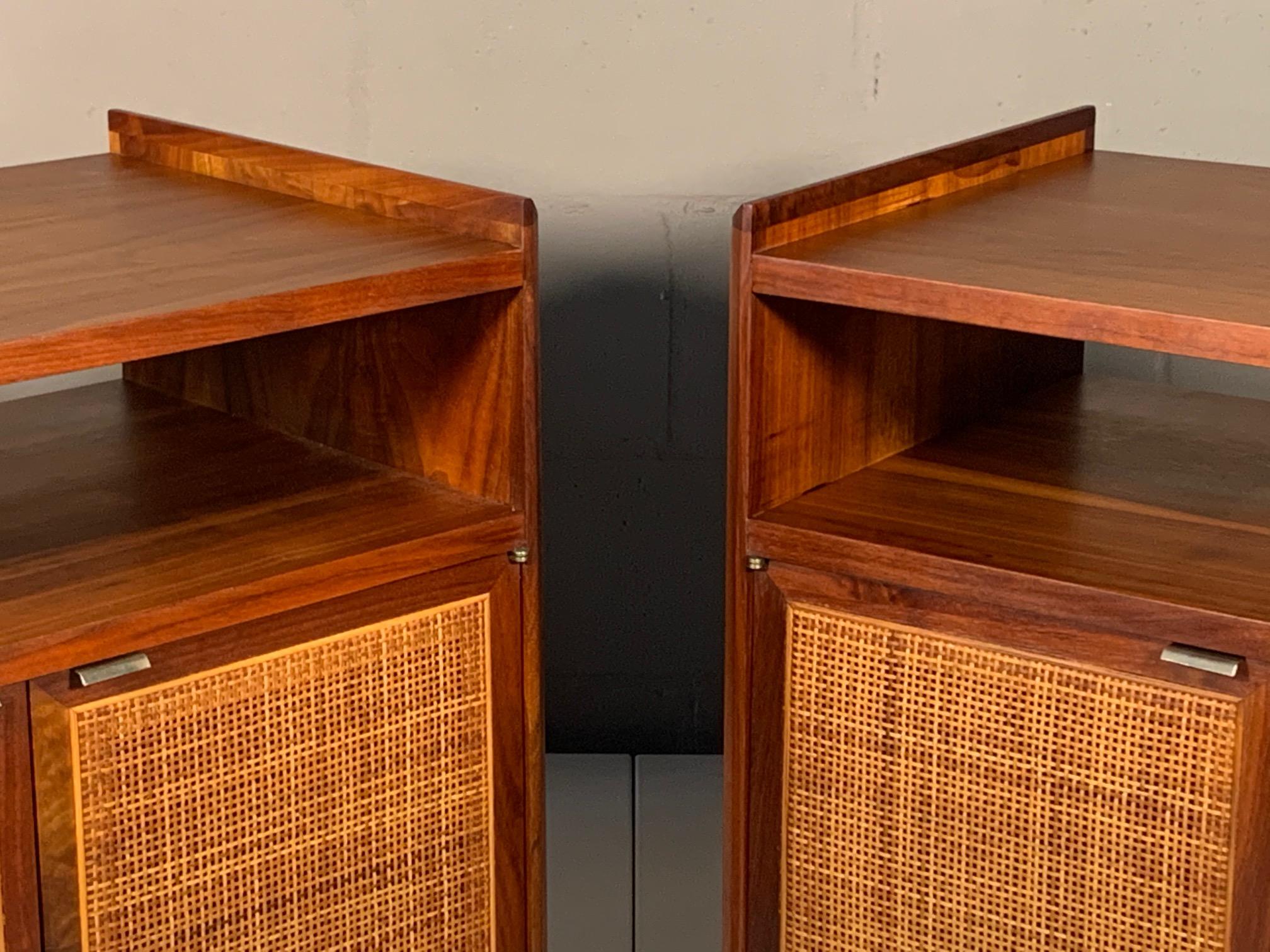 Mid-Century Modern Pair of Unusual End Tables by Jack Cartwright for Founders in Walnut