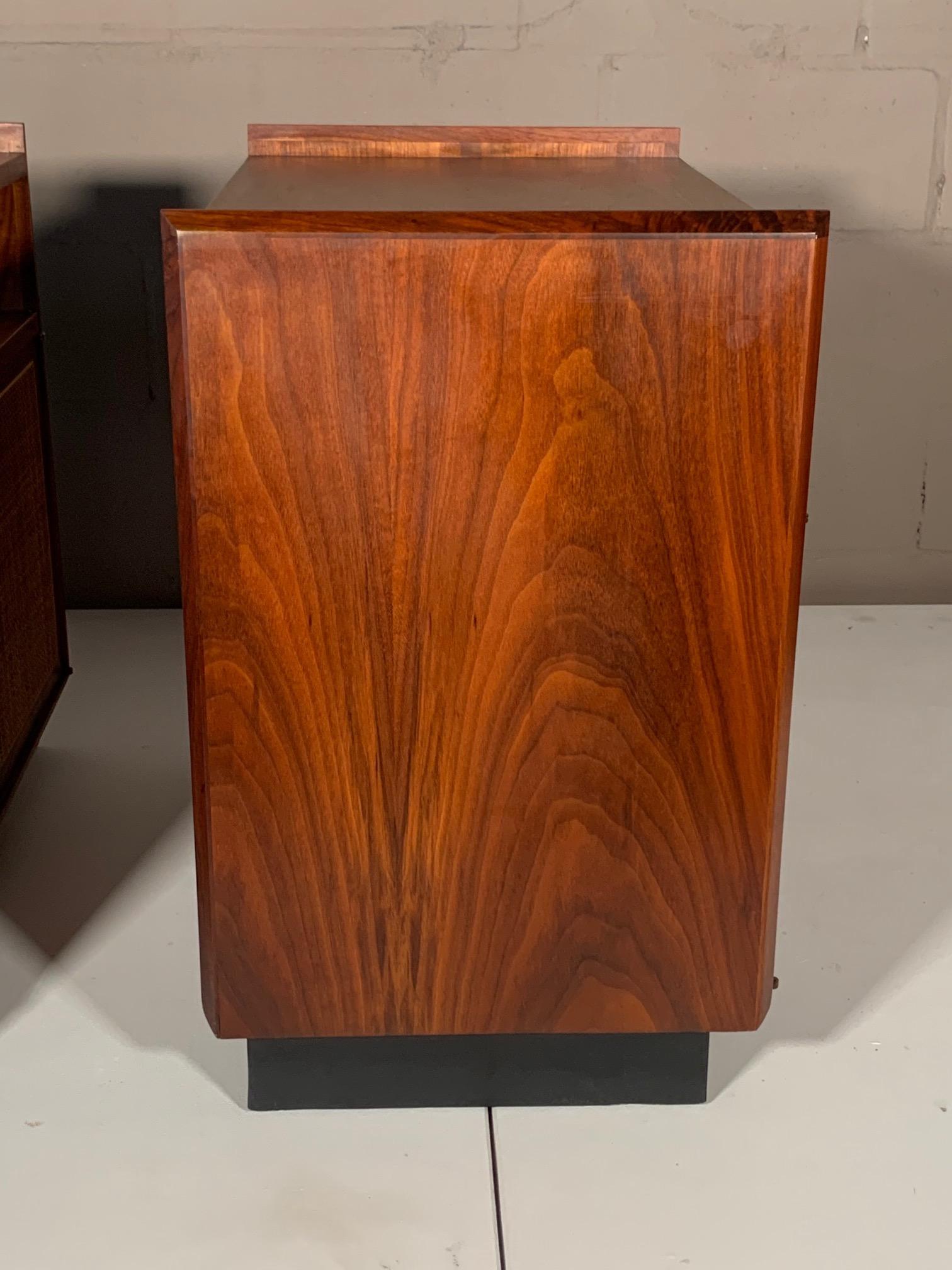 Pair of Unusual End Tables by Jack Cartwright for Founders in Walnut 1