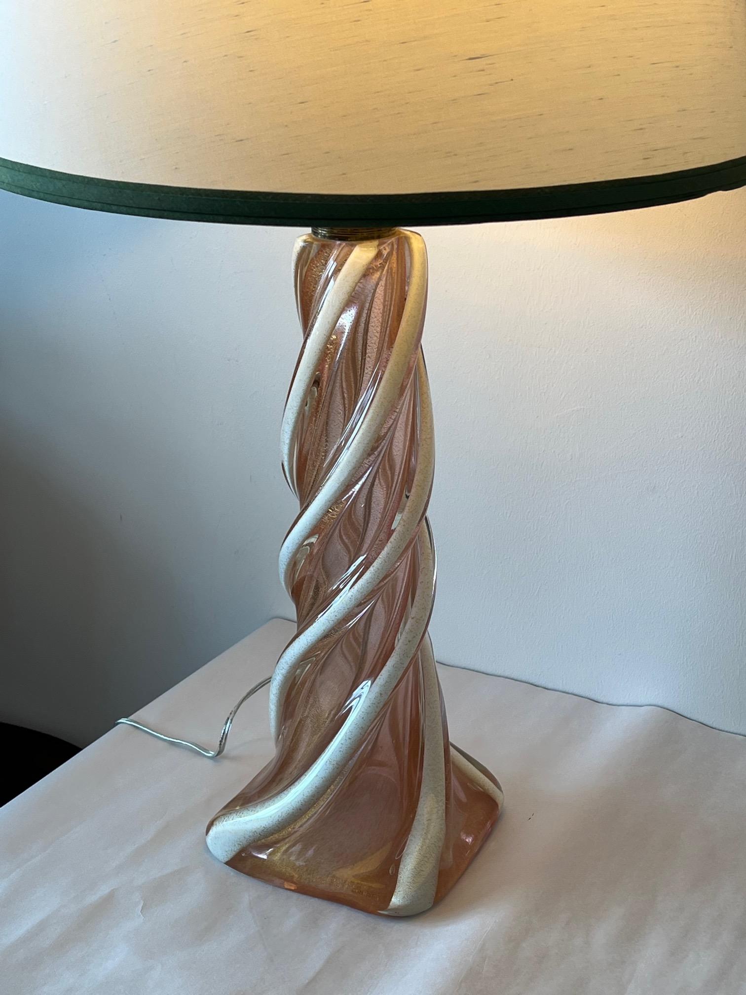 Ein Paar ungewöhnliche Murano-Glas-Lampen (Moderne der Mitte des Jahrhunderts) im Angebot