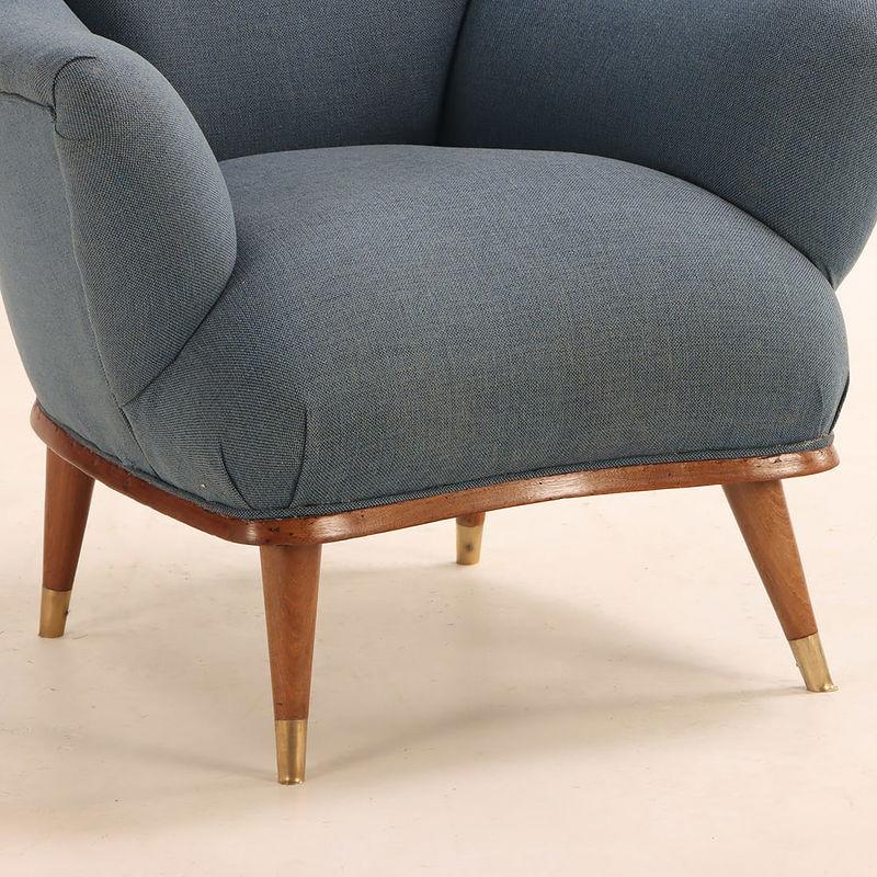 Mid-Century Modern A pair of upholstered lounge chairs by Englander and Bonta For Sale