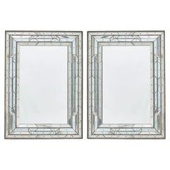 Coppia di specchi veneziani a cuscino, XIX secolo