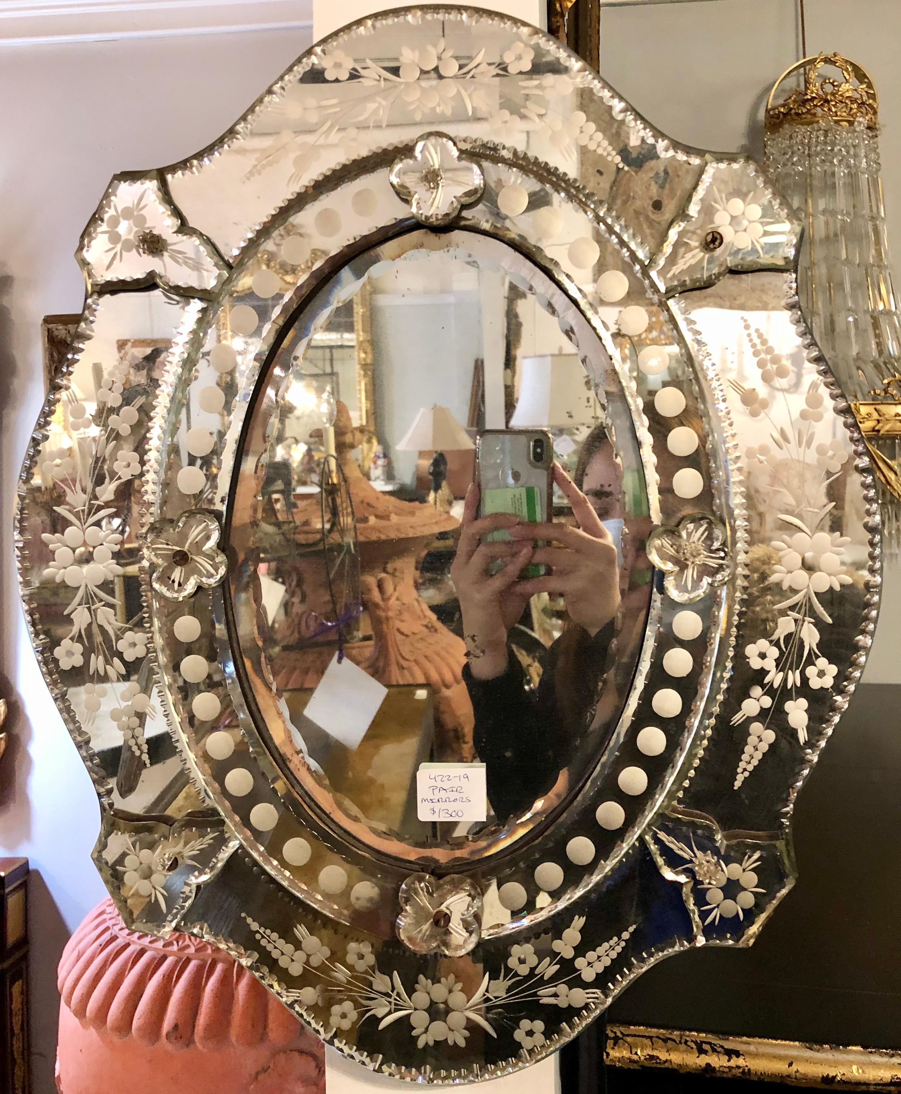 Pair of Venetian Etched Glass Wall Mirrors In Good Condition In Stamford, CT