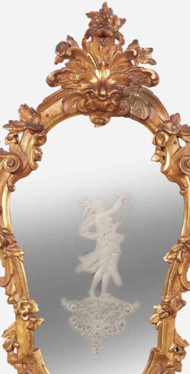 18th Century and Earlier Pair of Venetian Rococo Giltwood Wall Mirrors For Sale