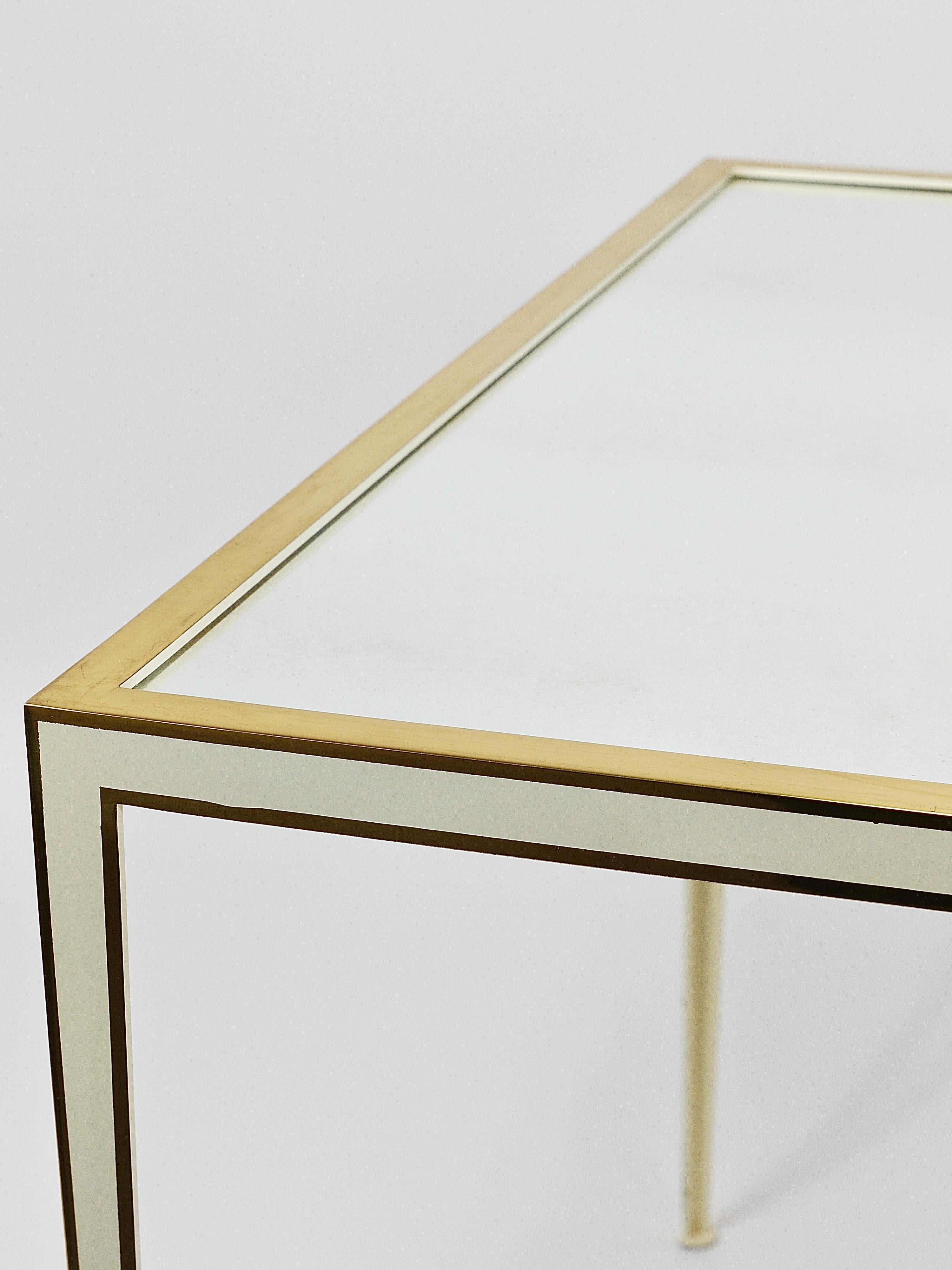 Paire de tables en laiton et miroir blanc de Vereinigte Werkstätten, Allemagne, années 1970 en vente 2