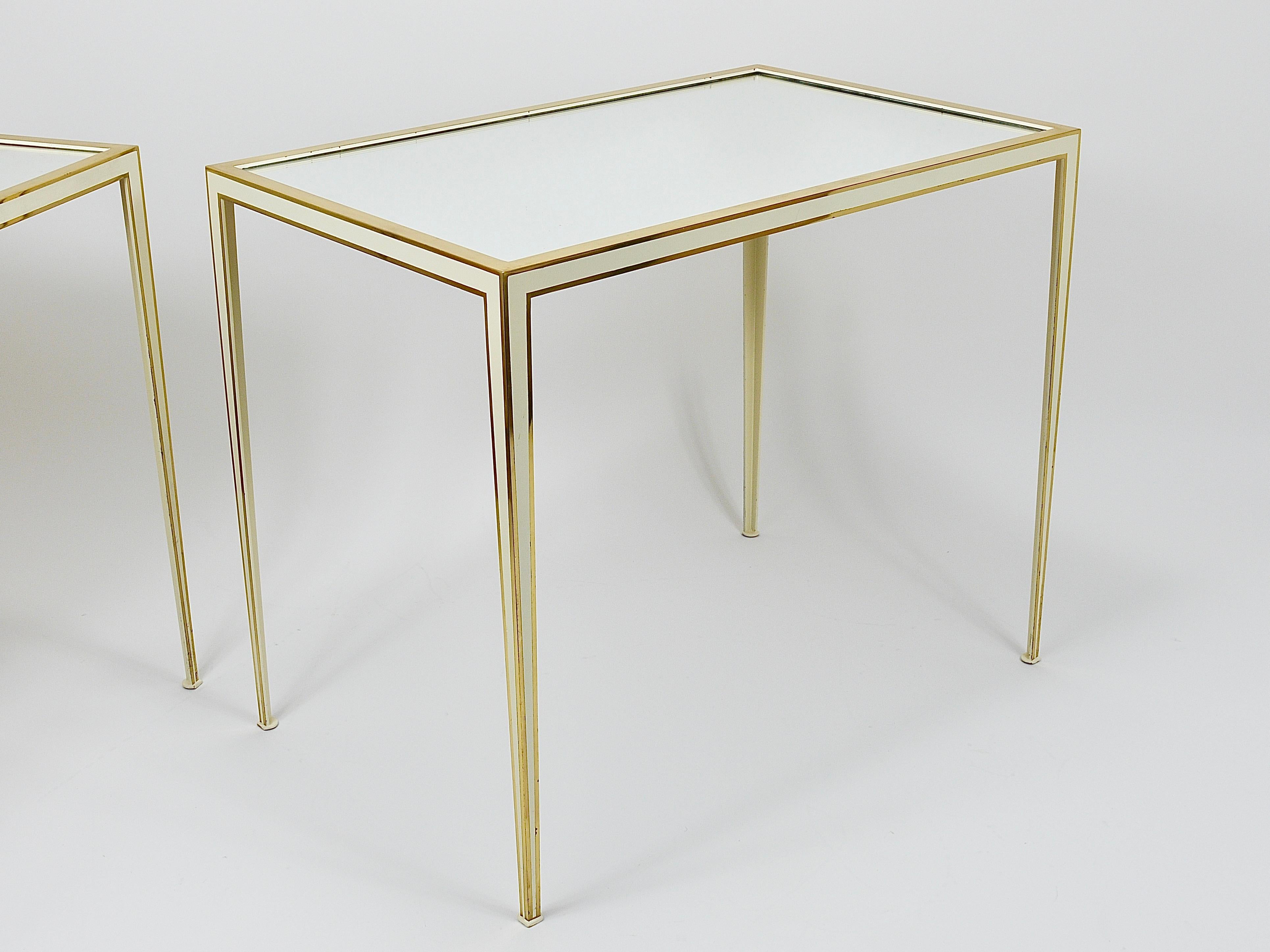 Paire de tables en laiton et miroir blanc de Vereinigte Werkstätten, Allemagne, années 1970 en vente 12