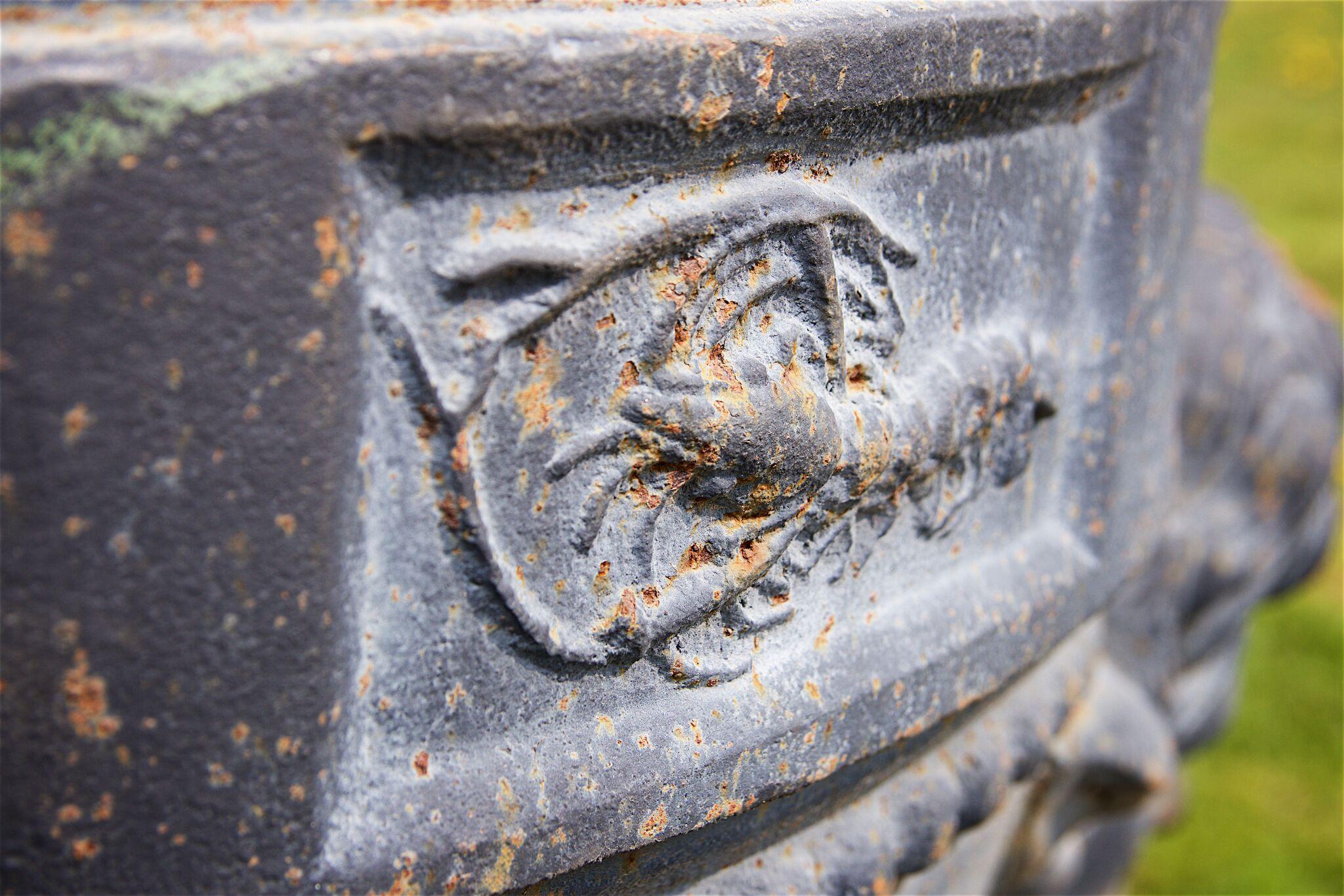 A pair of very large decorative cast iron garden vases with cherubs - after the antique. Late 20th century.

Measurement:
Height - 40in
Top diameter - 17in
Base - 19in square
 