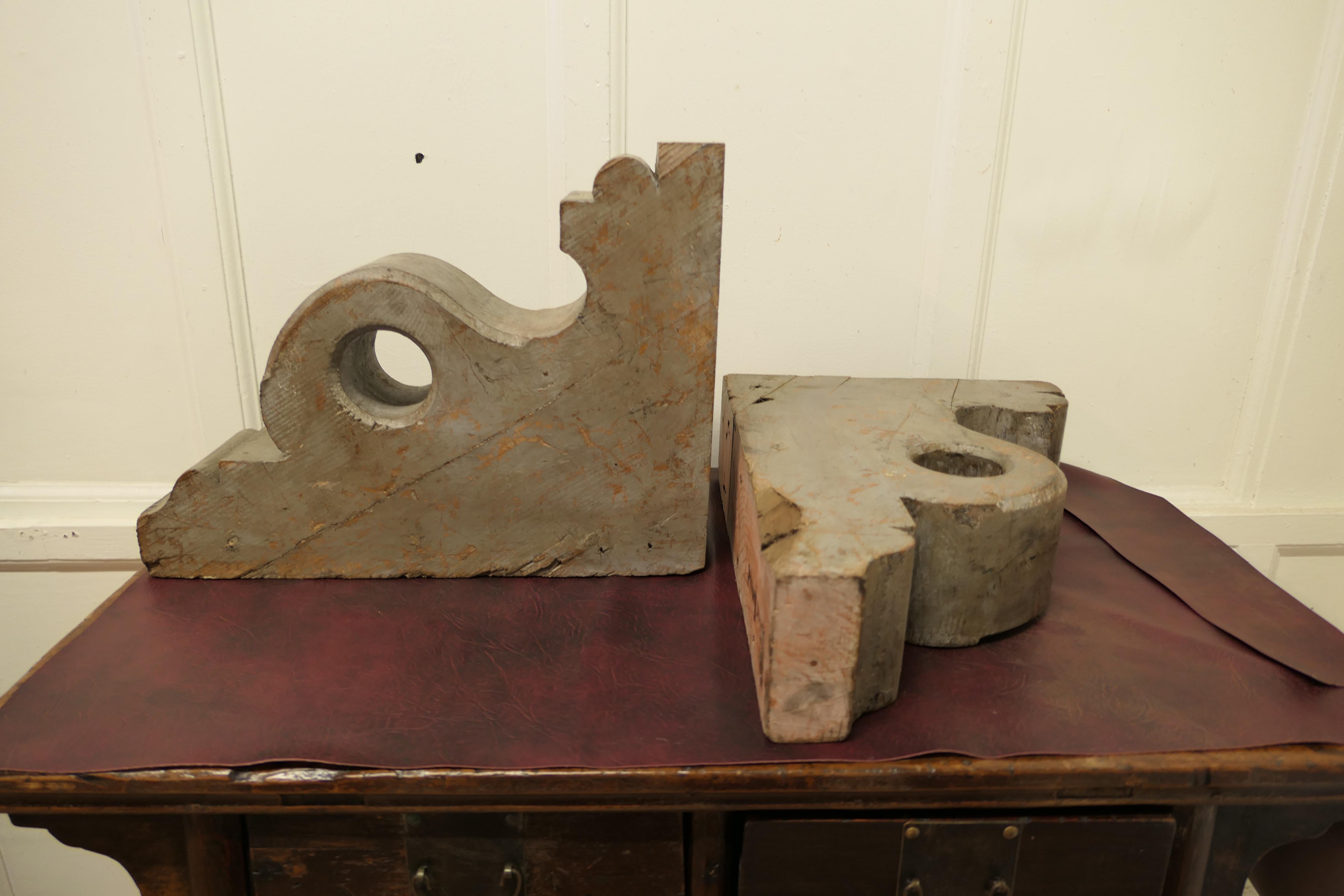 19th Century Pair of Very Large Painted Wall Brackets For Sale