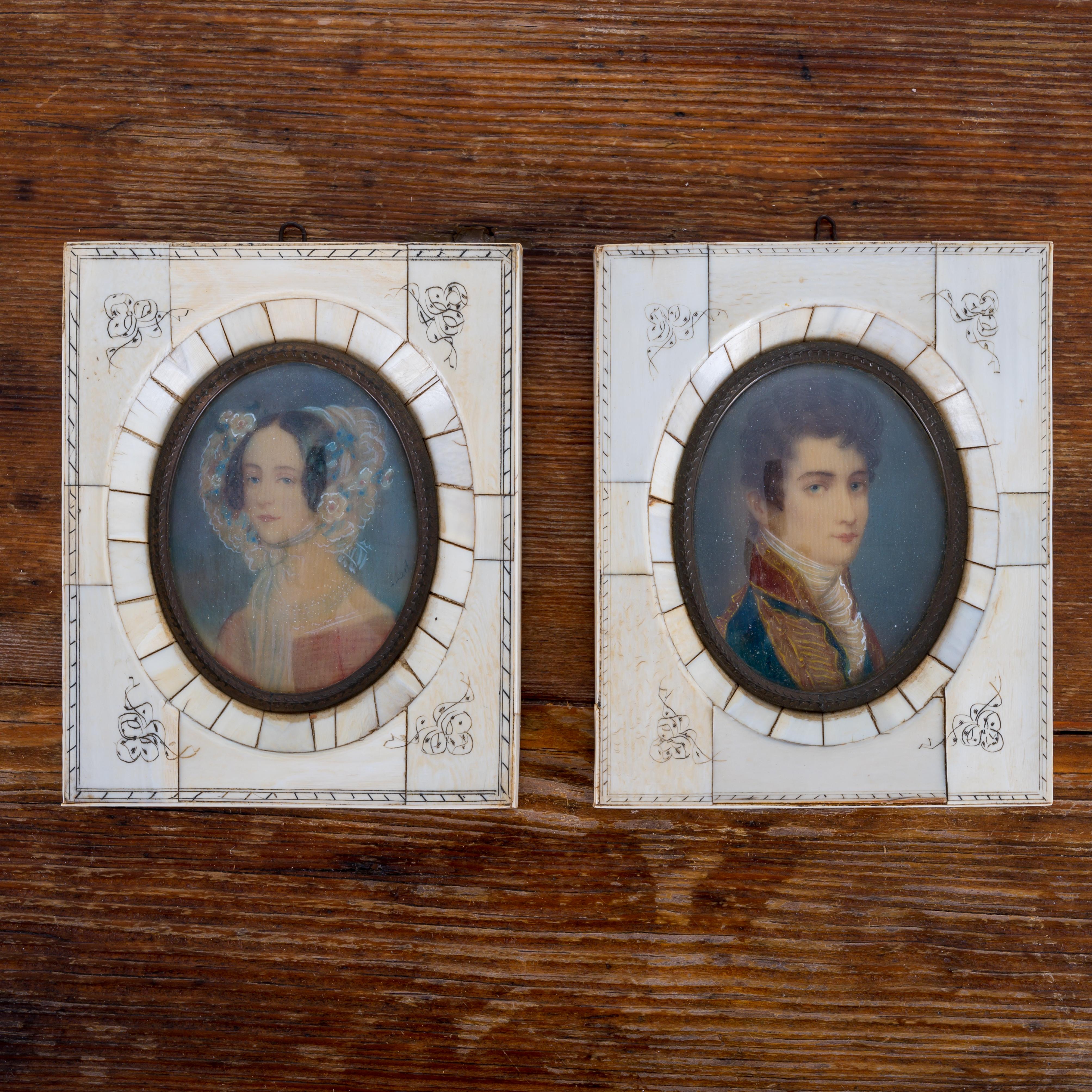 Un par de pinturas victorianas en miniatura de hueso Victoriano en venta