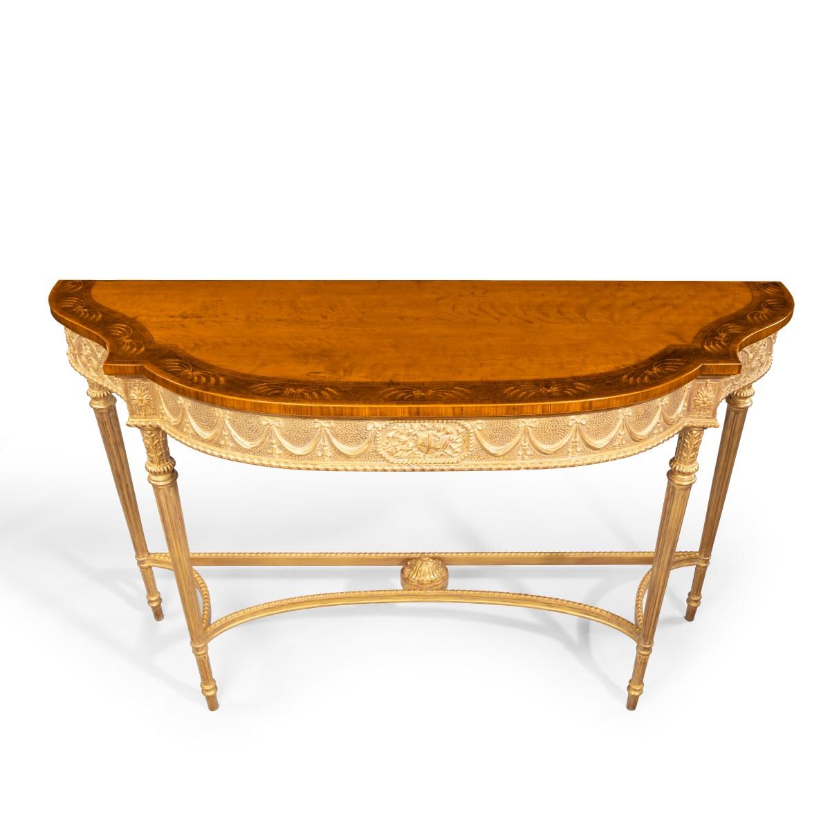 Pareja de consolas victorianas de madera satinada estilo Hepplewhite en venta 10
