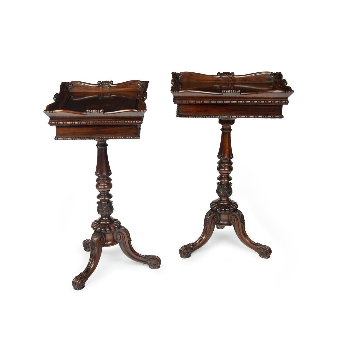 Paire de tables en bois de rose à fleurs ou au crocus George IV, attribuées à Gillows en vente 11