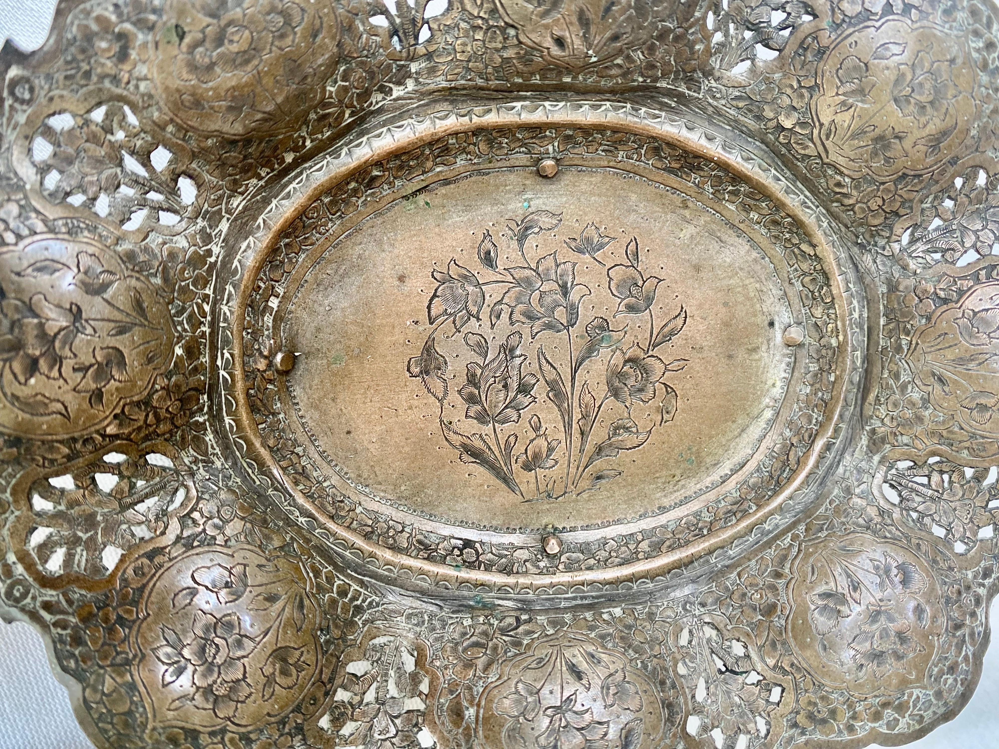 Women's or Men's Pair of Victorian Silver Plated Bon-Bon 'Sweets' Dishes For Sale