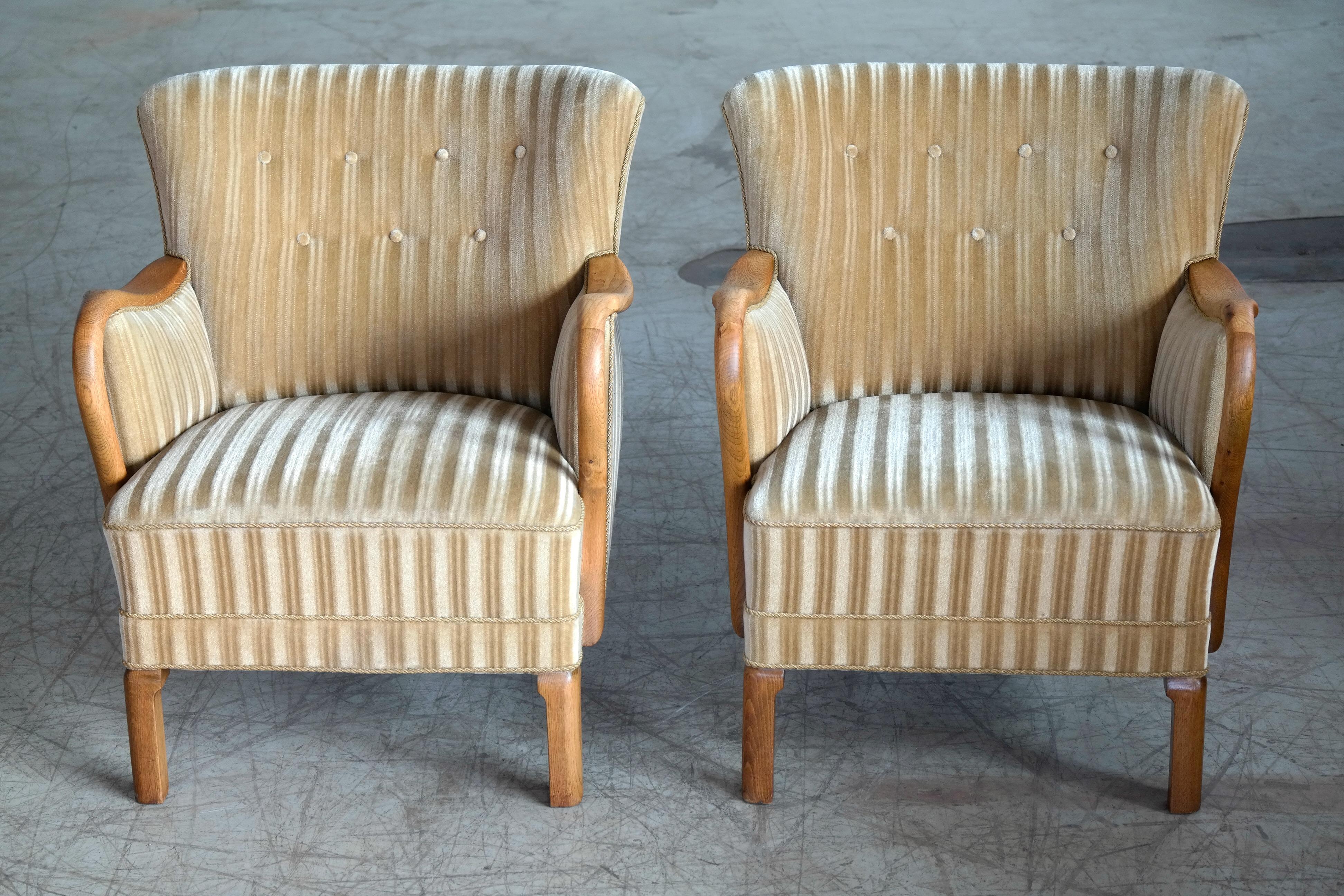 Mid-Century Modern Pair of Viggo Boesen Attributed Danish Lounge Chairs in Oak and Mohair, 1940s