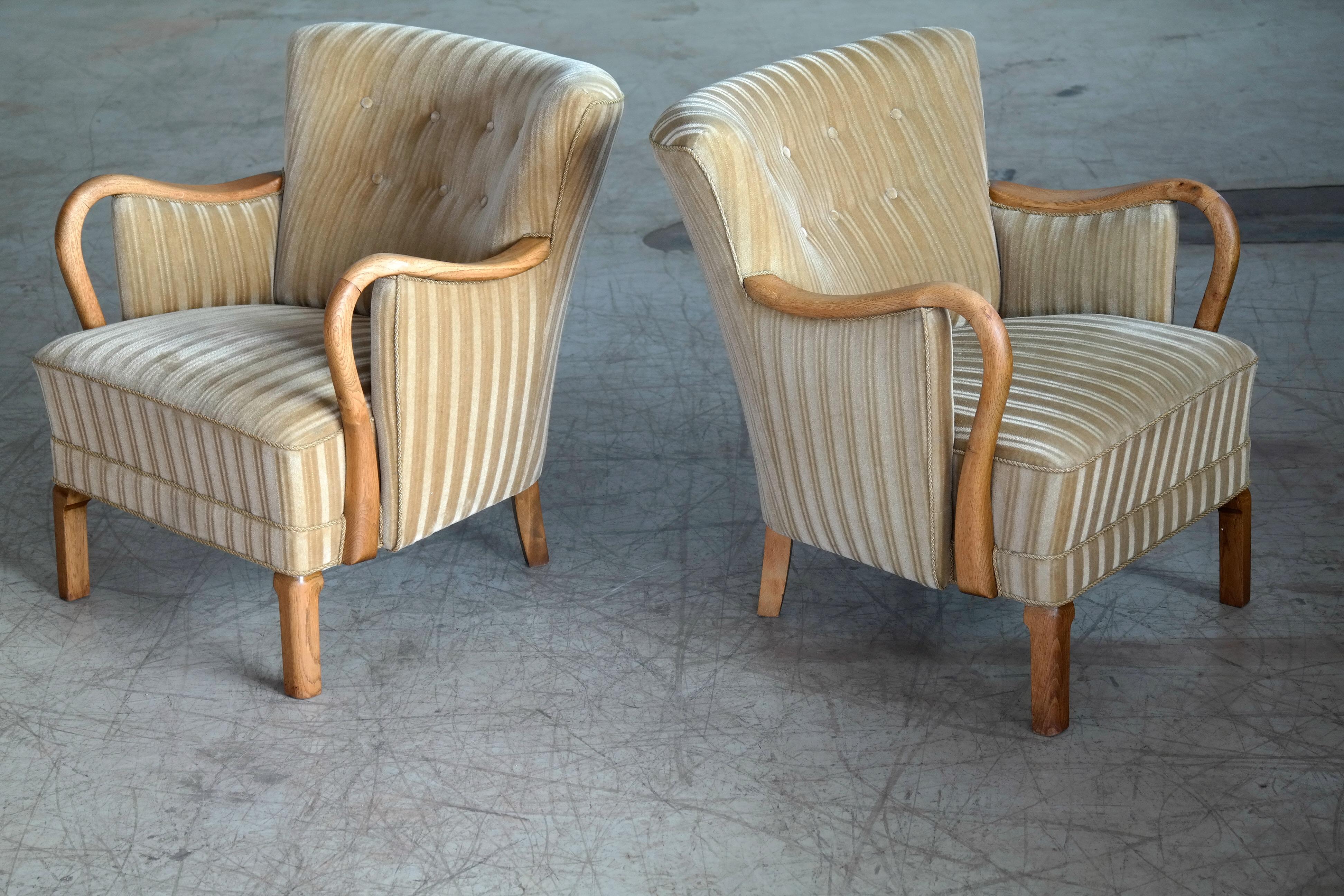 Mid-20th Century Pair of Viggo Boesen Attributed Danish Lounge Chairs in Oak and Mohair, 1940s