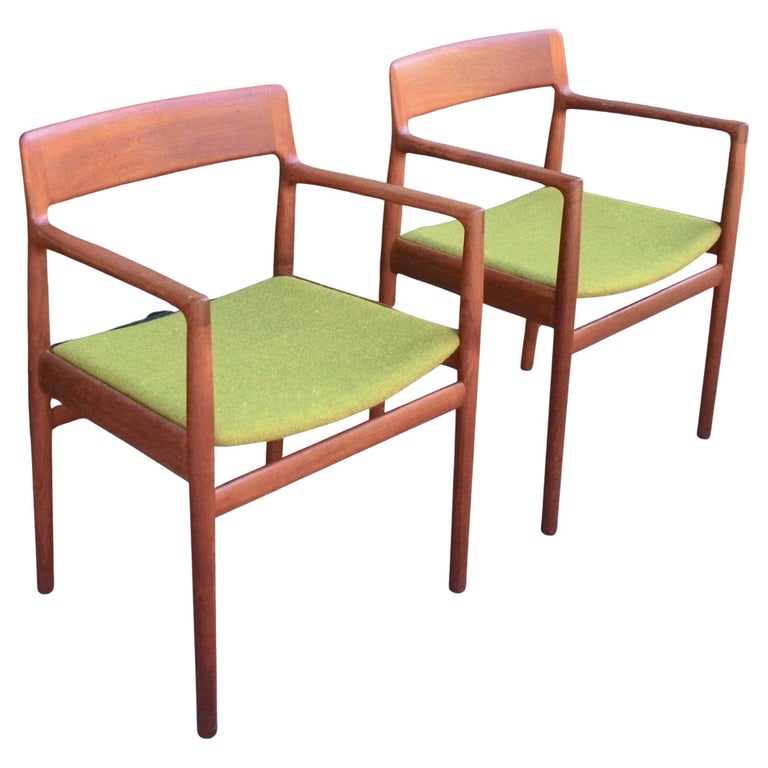 A pair of vintage 1960's Dalescraft Teak carver dining chairs For Sale