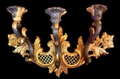 Coppia di lampade da parete a tre bracci Syroco Hollywood Regency d'epoca del 1966