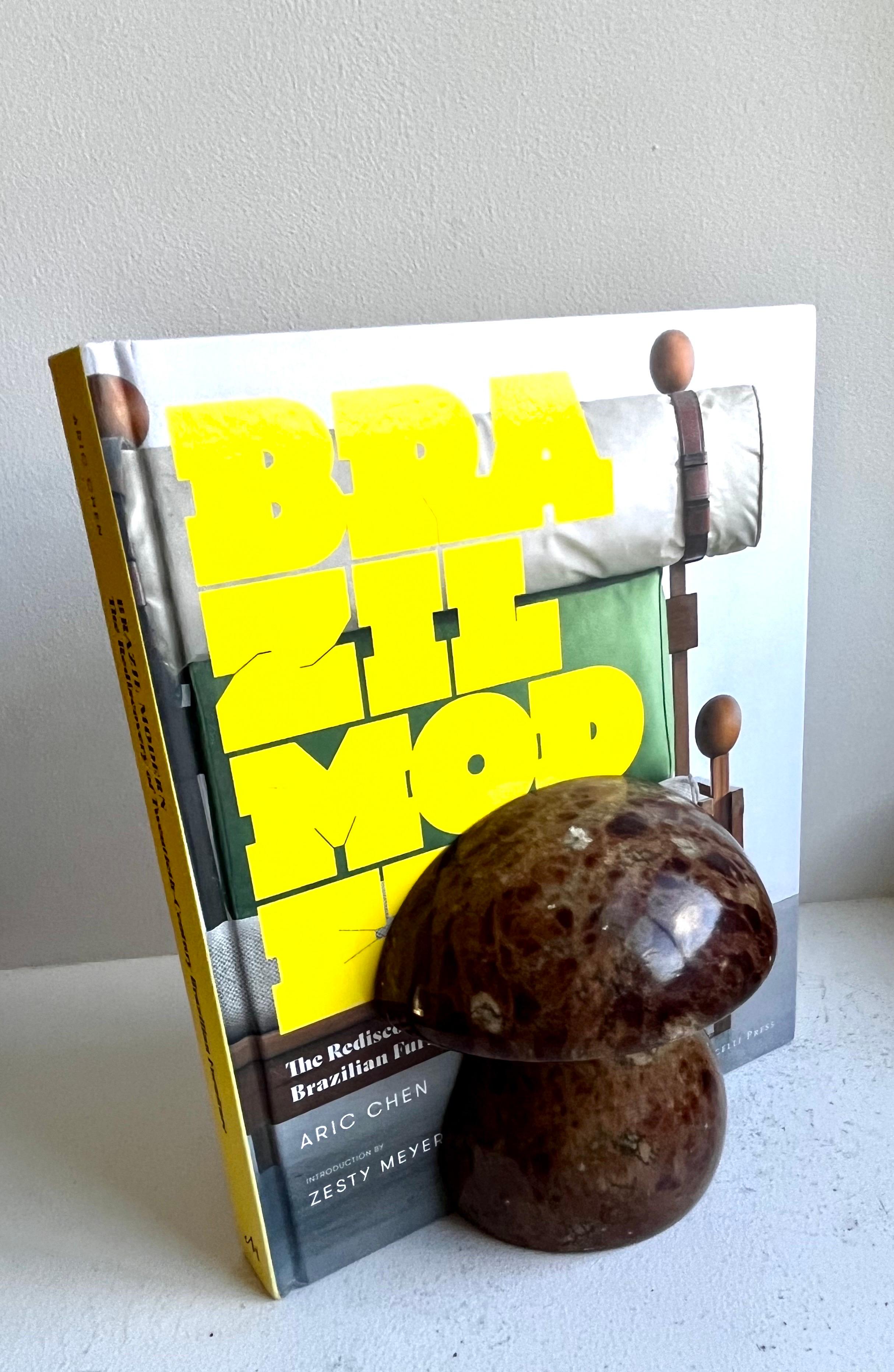 Coppia di fermalibri d'epoca a fungo in alabastro, Italia, c.C. 1960 in vendita 5