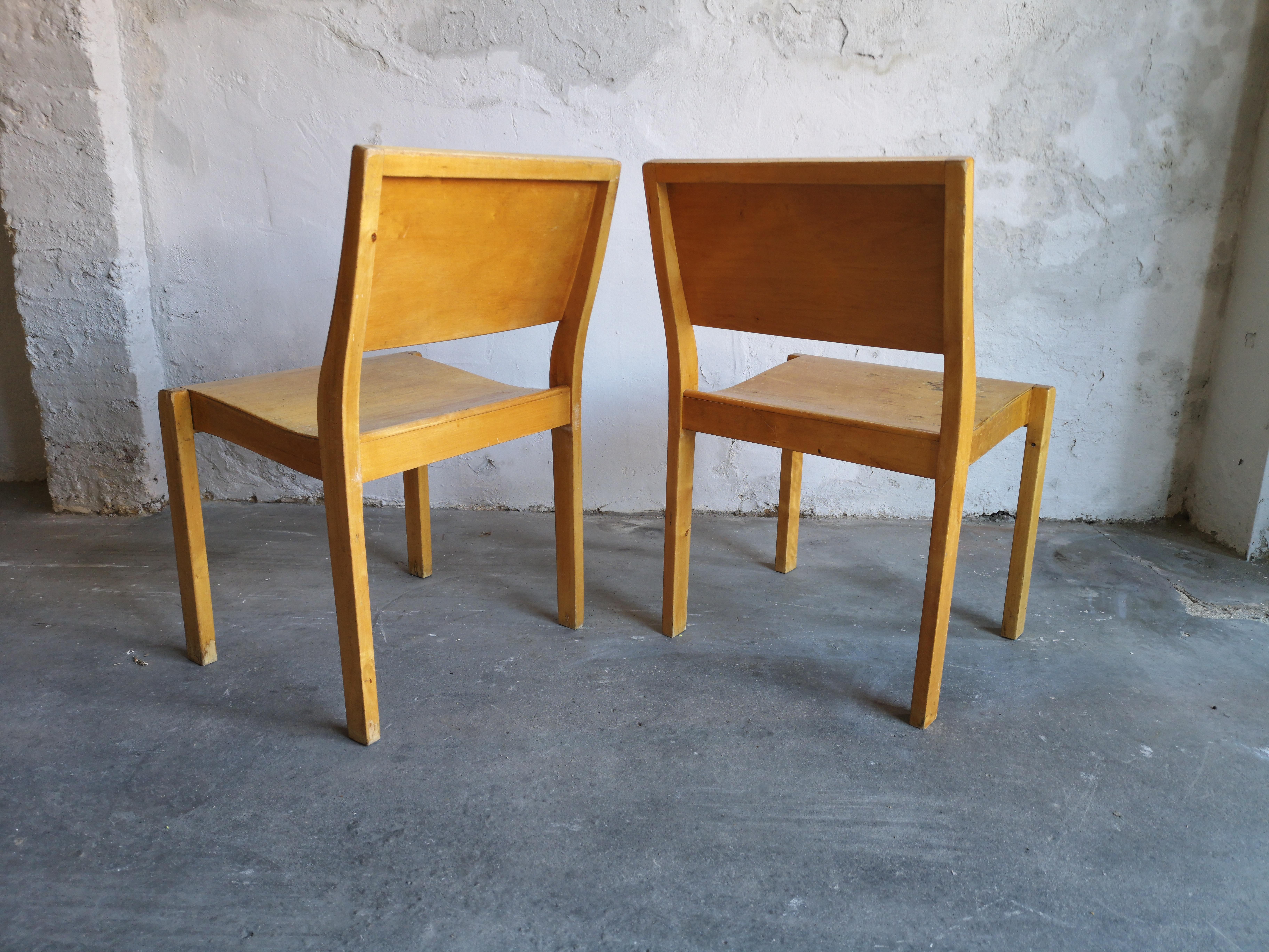 Mid-Century Modern Pair of Vintage Alvar Aalto/Artek Plywood Dining Chair 611