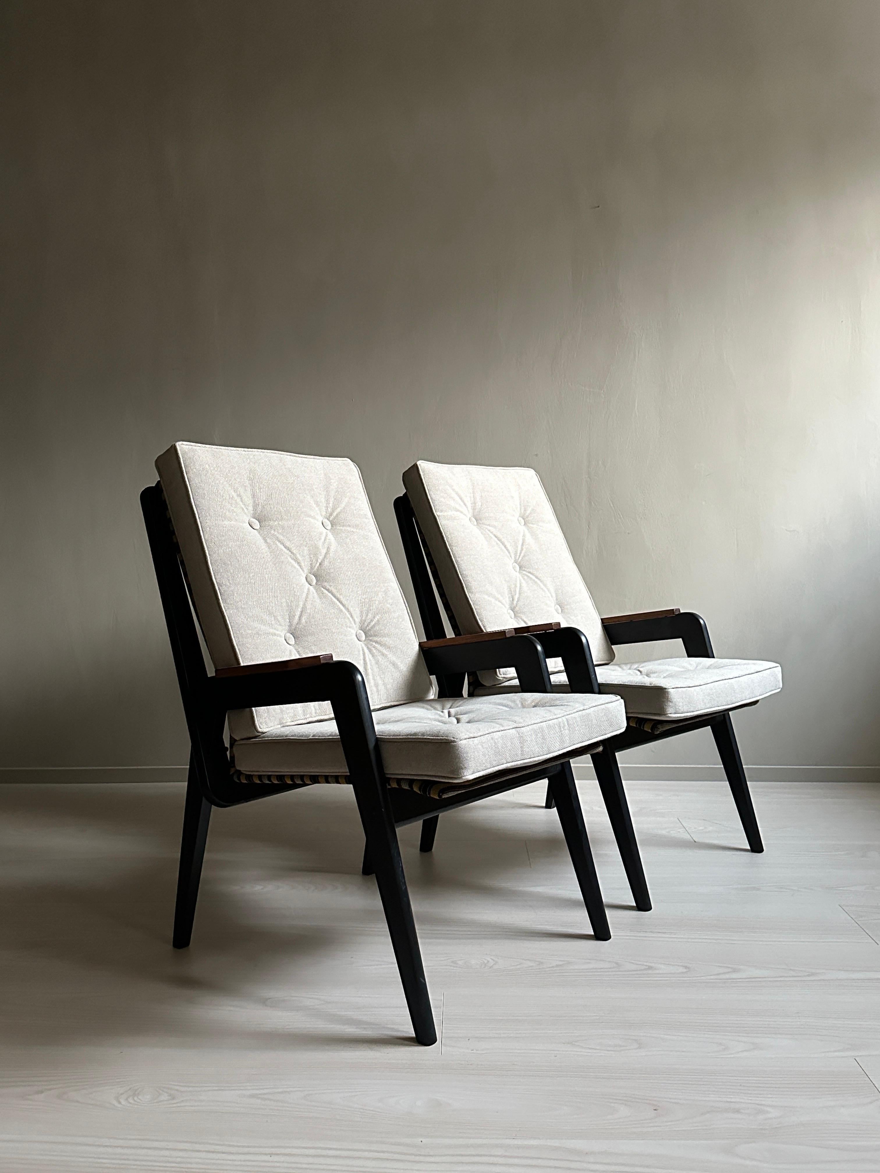 Lin Paire de fauteuils vintage, dans le style de Jean Prouvé, Scandinavie, années 1960 en vente