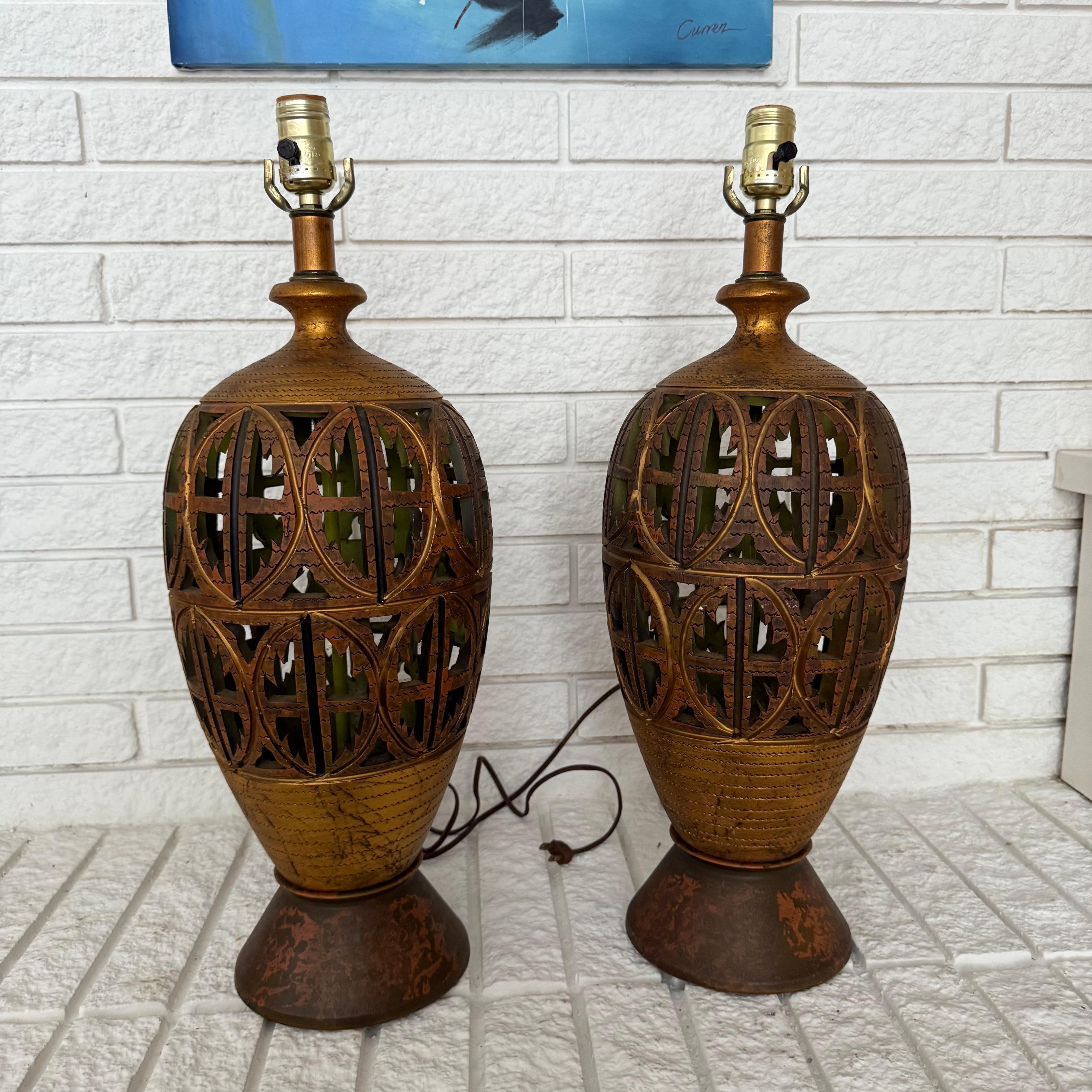 Mid-Century Modern A pair of Vintage Boho Reticulated Palm Frond Ceramic Table Lamps