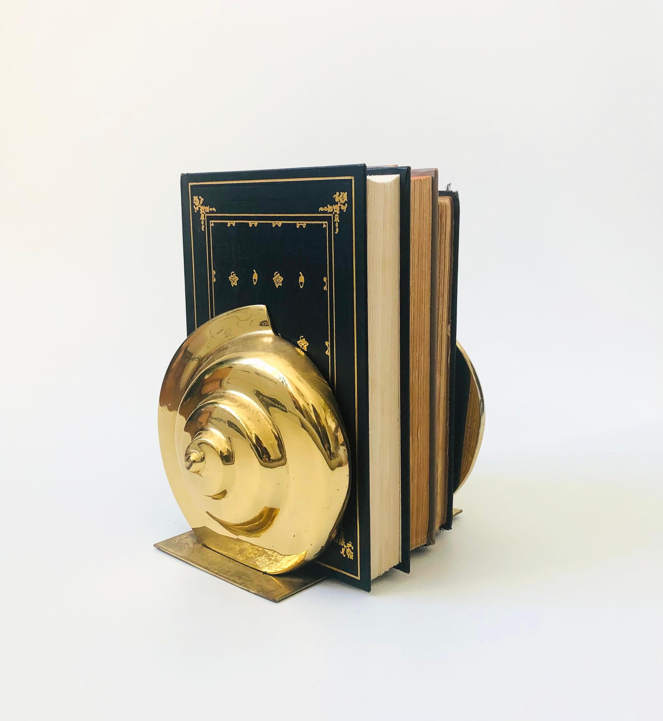 Pair of Vintage Brass Shell Bookends 5