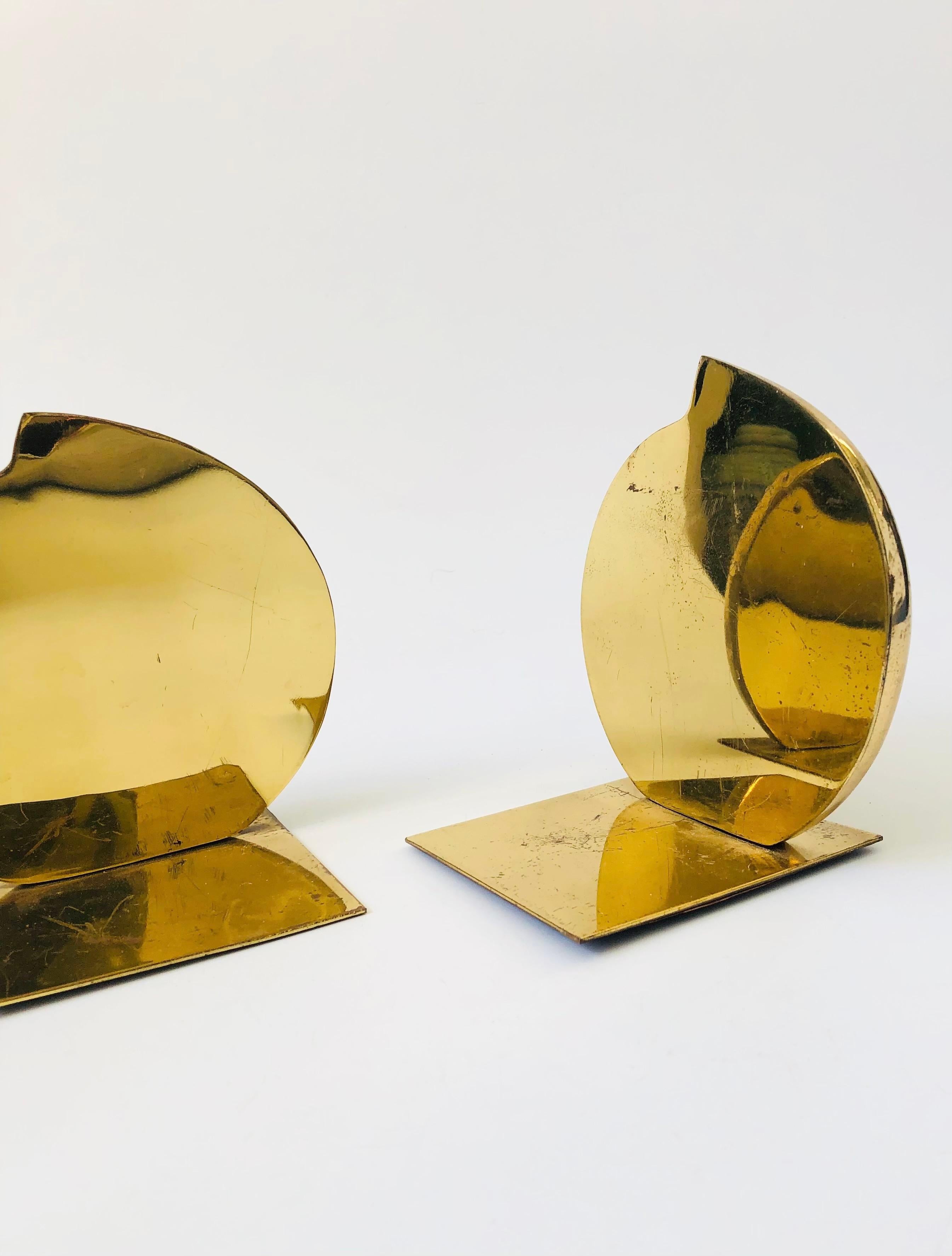 Pair of Vintage Brass Shell Bookends 1