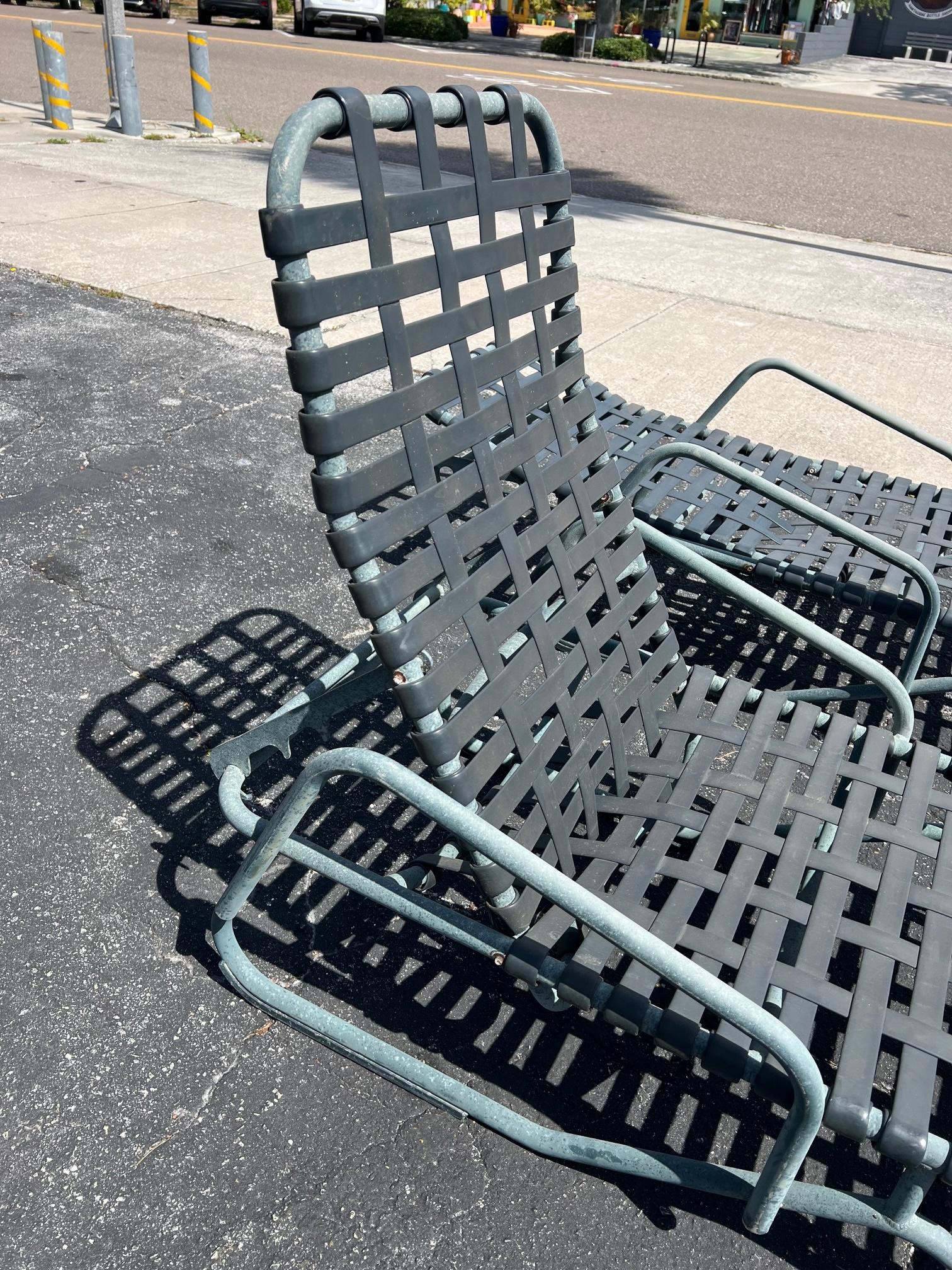 A Pair Of Vintage Brown Jordan Outdoor Chaises 2