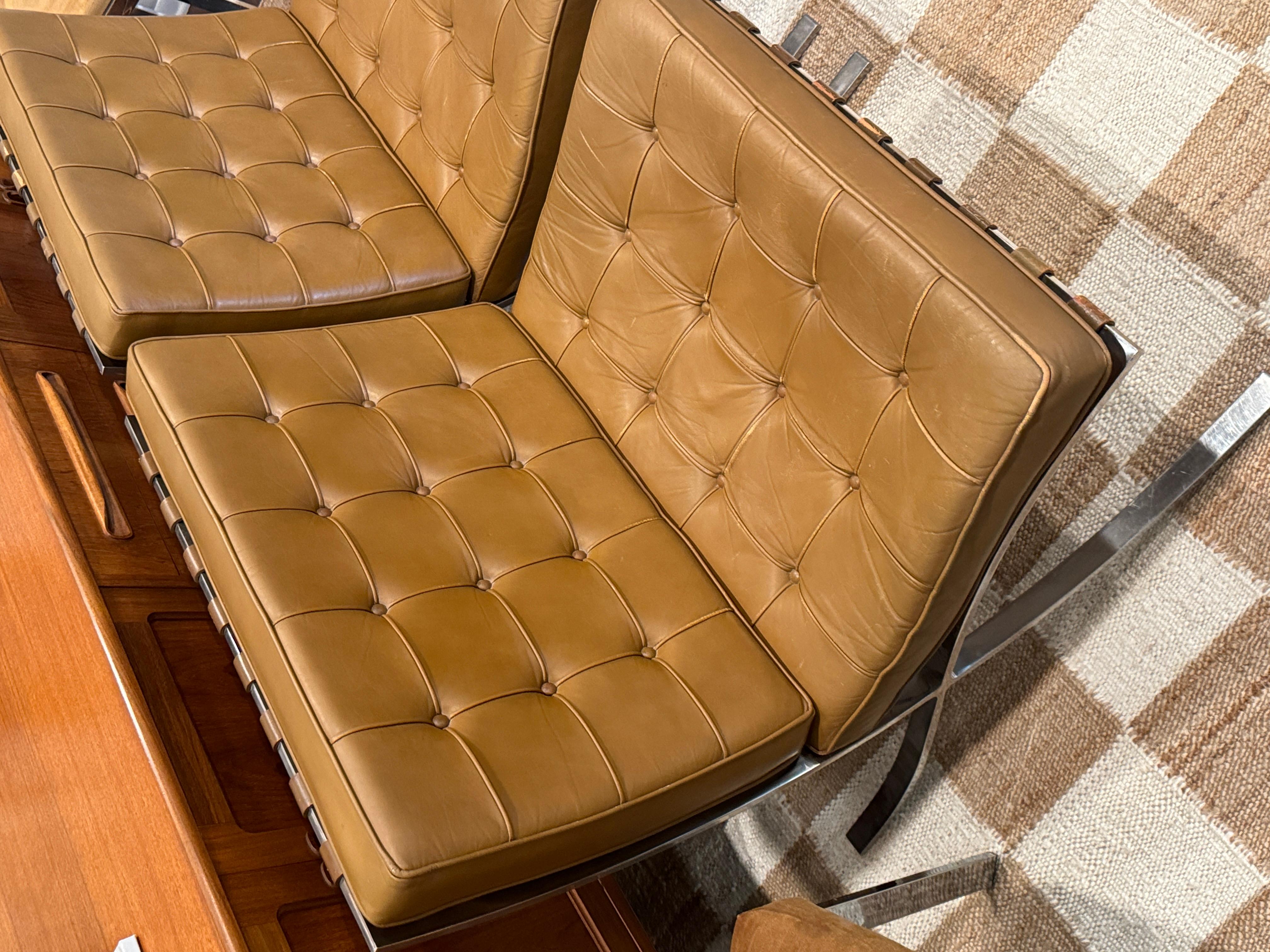 A pair of vintage caramel tan Barcelona chairs by Knoll, circa 1970s 12