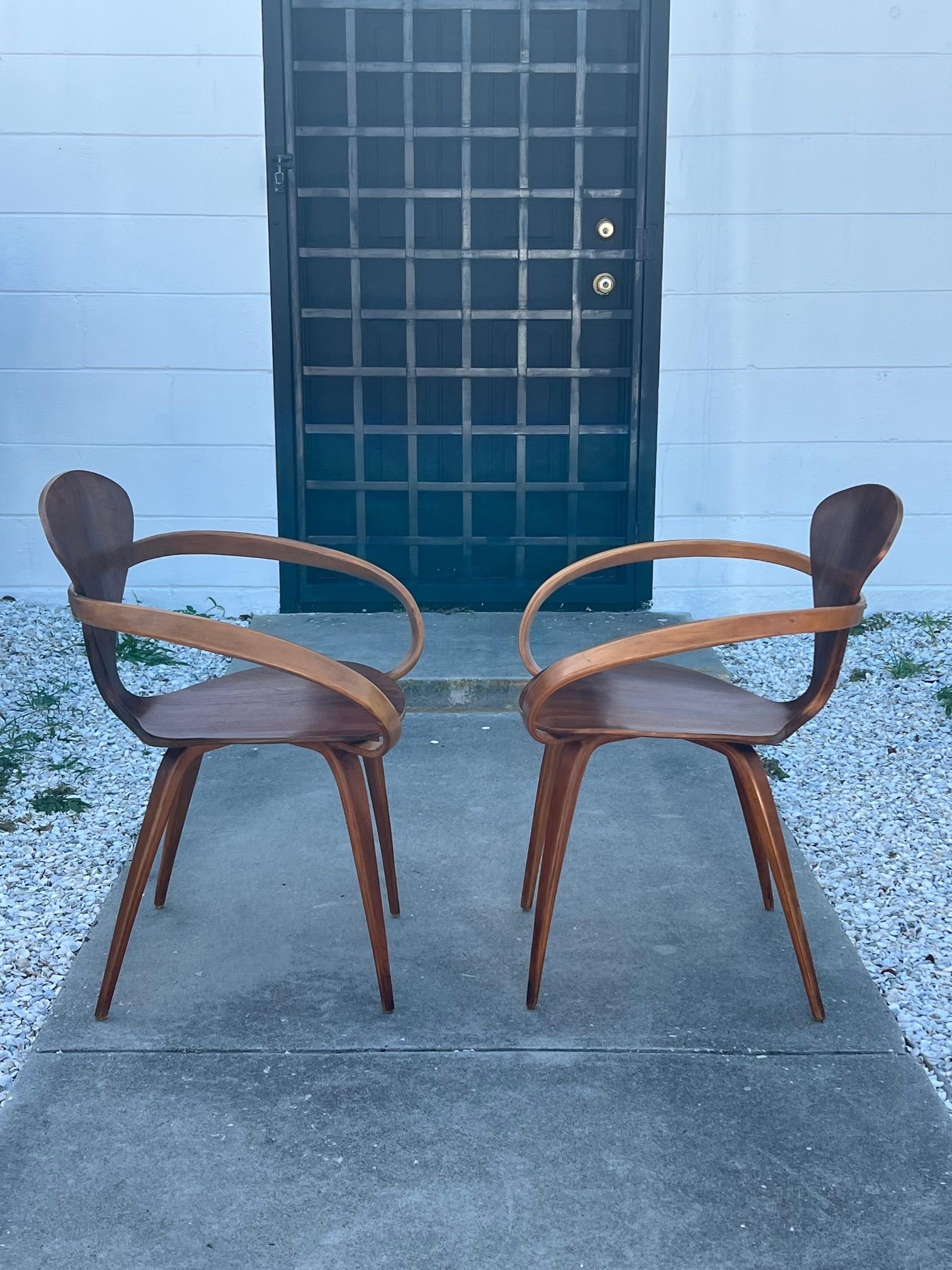 Mid-Century Modern A Pair Of Vintage Norman Cherner Plycraft Armchairs ca' 1950's